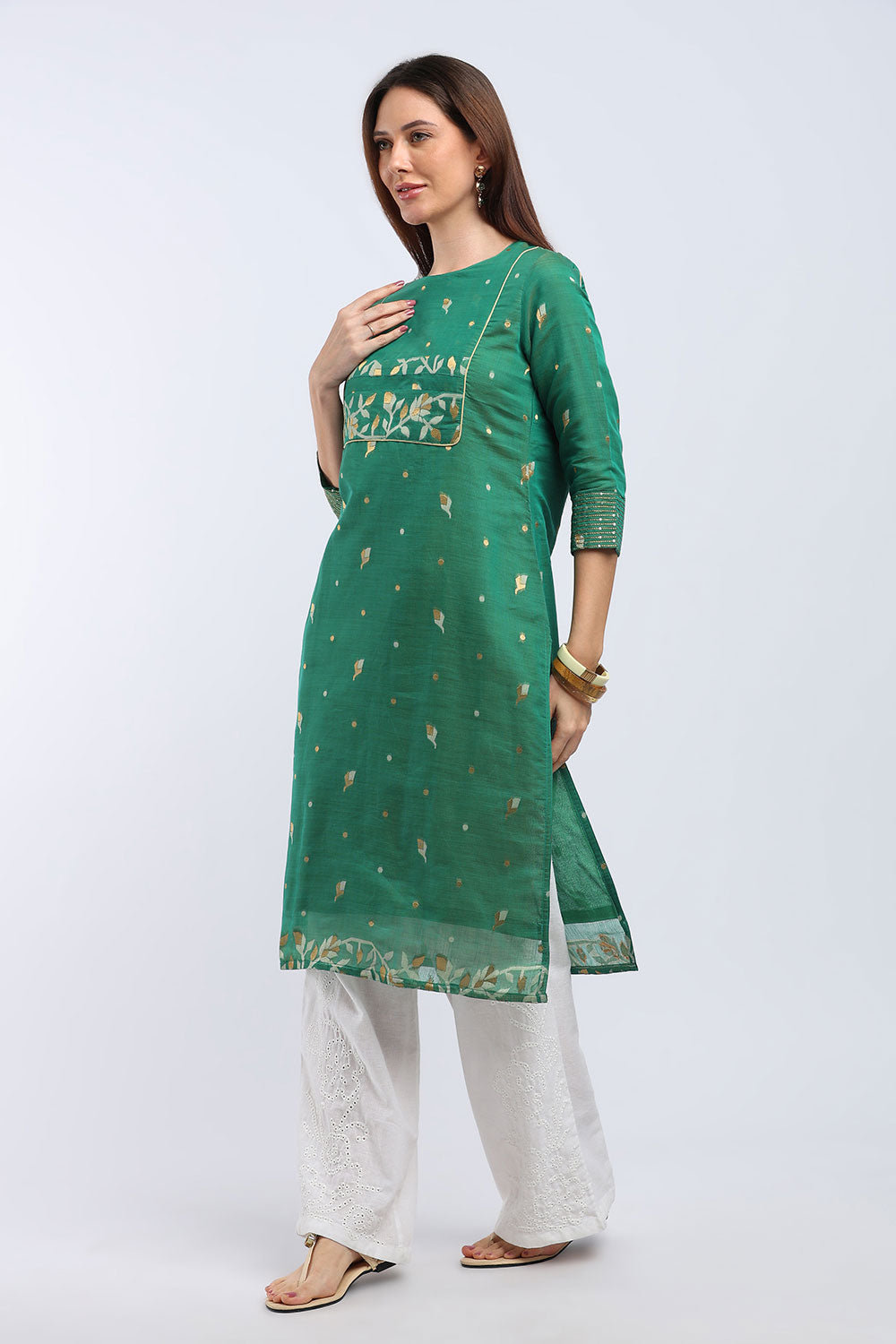 Mythri Women's Cotton Chanderi Printed Kurti | Straight Fit Ethnic Kurti with Zari Embroidery | Festive & Occasion Wear Kurta for Women - K141