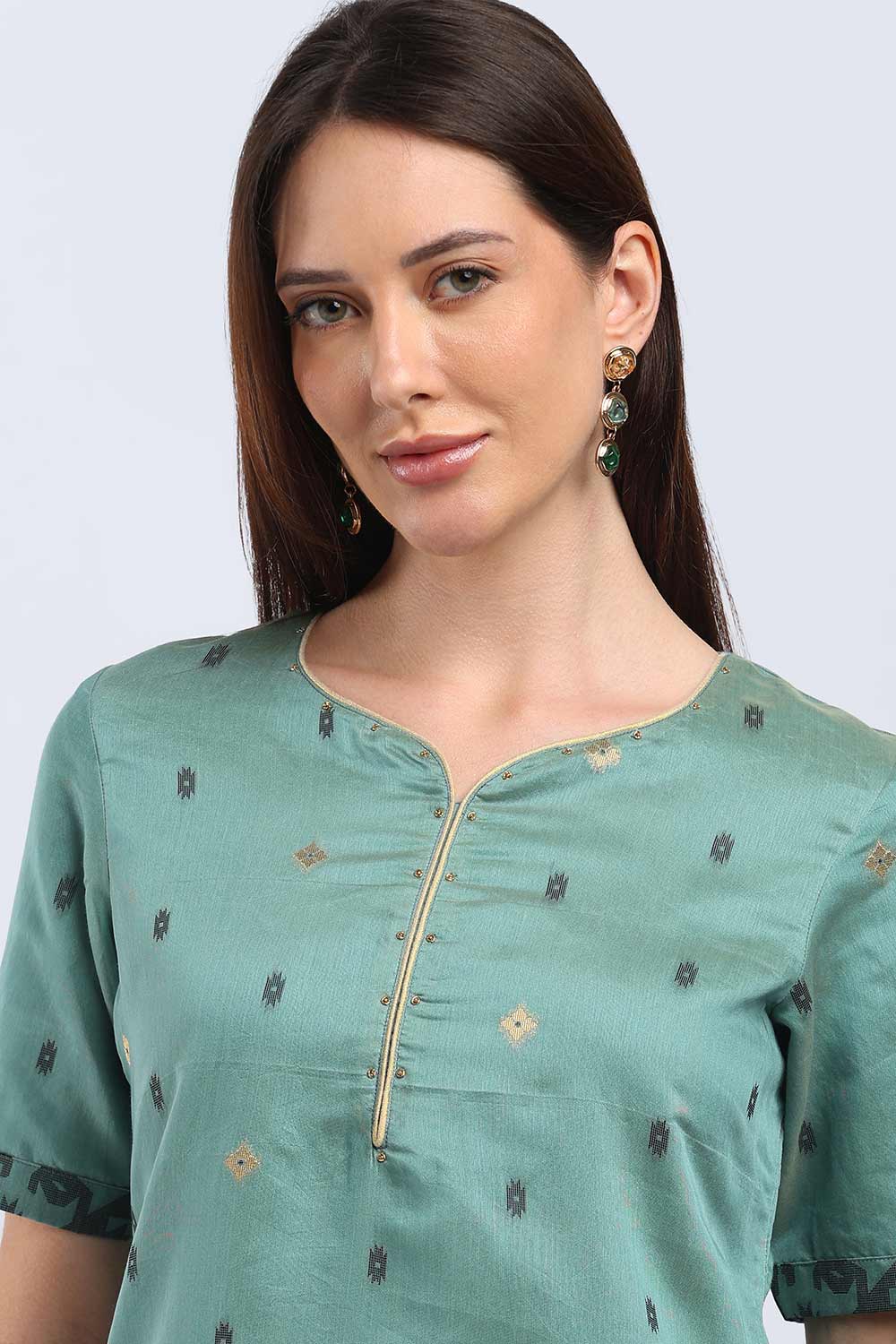 Mythri Women’s Cotton Embroidered Kurti | Sweetheart Neck Kurta with Golden Piping & Sequin Embroidery | Ethnic Kurti for Office Festive & Casual Wear - K142