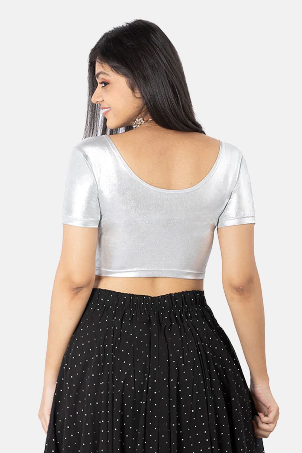 Naiduhall Knitted Blouse With Round Neck Princess Cut Short Sleeve - Silver Size 32 Color Silver