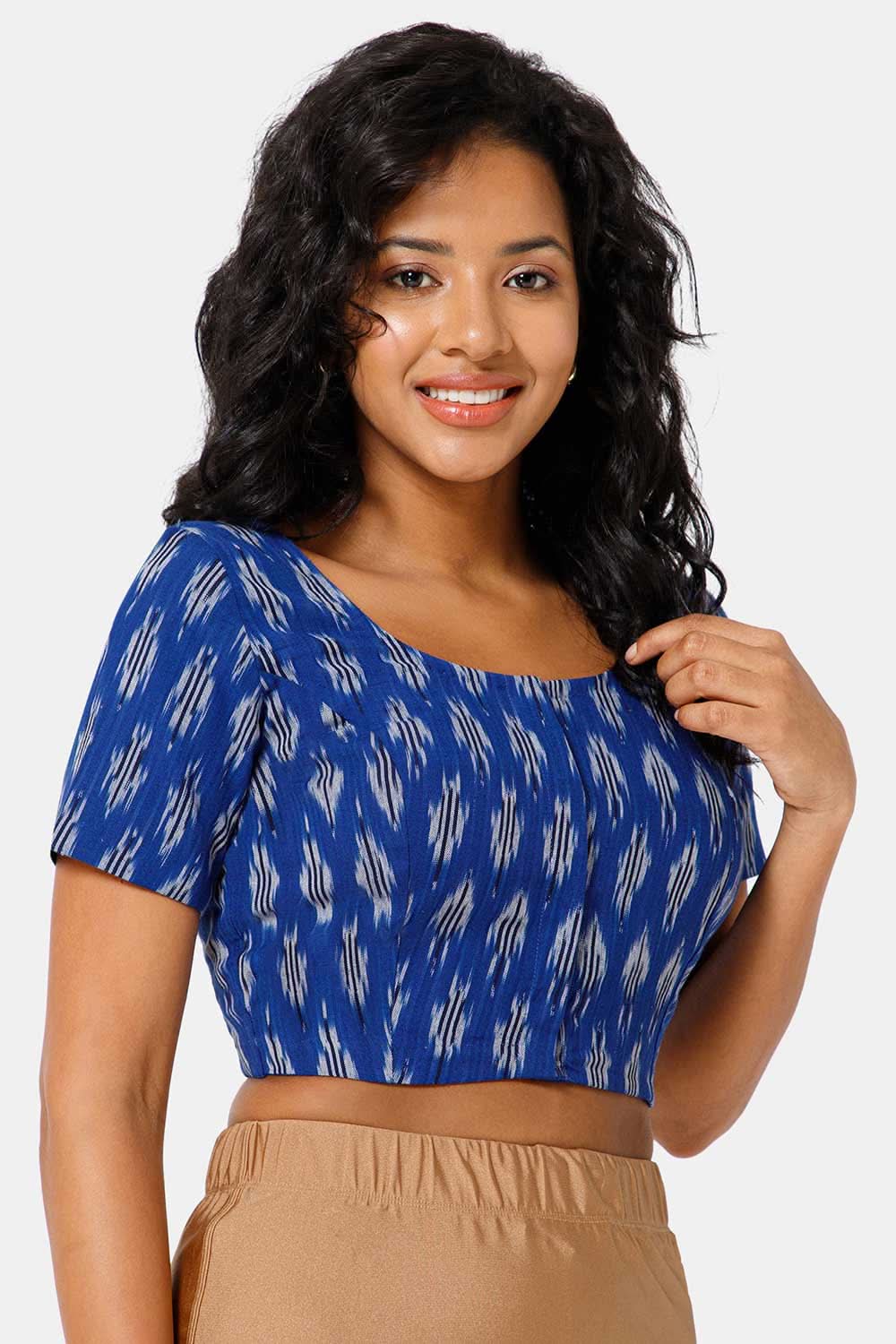 Naiduhall Princess Cut Round Neck Short Sleeve Ikat Blouse - Blue - BU10