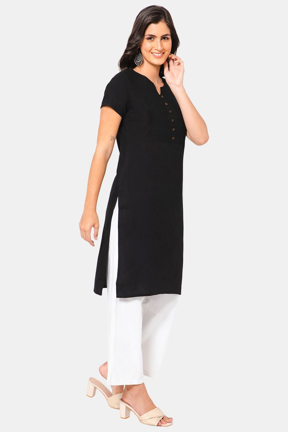 Mythri Women Knee Length Straight Kurtha - Black - KU67