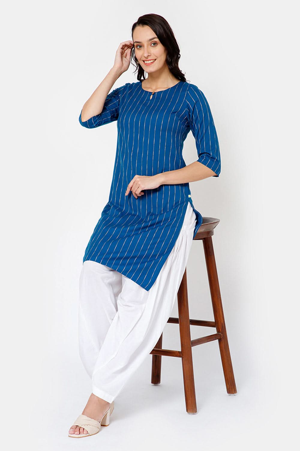 Mythri Women Knee Length Straight Kurtha - Blue - KU34