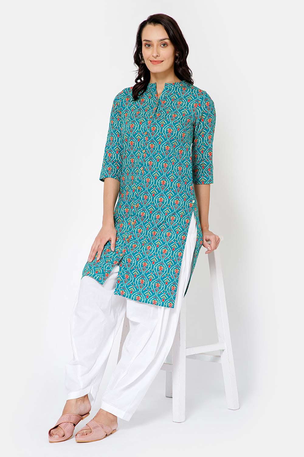 Mythri Women Knee Length Straight Kurtha - Green - KU41