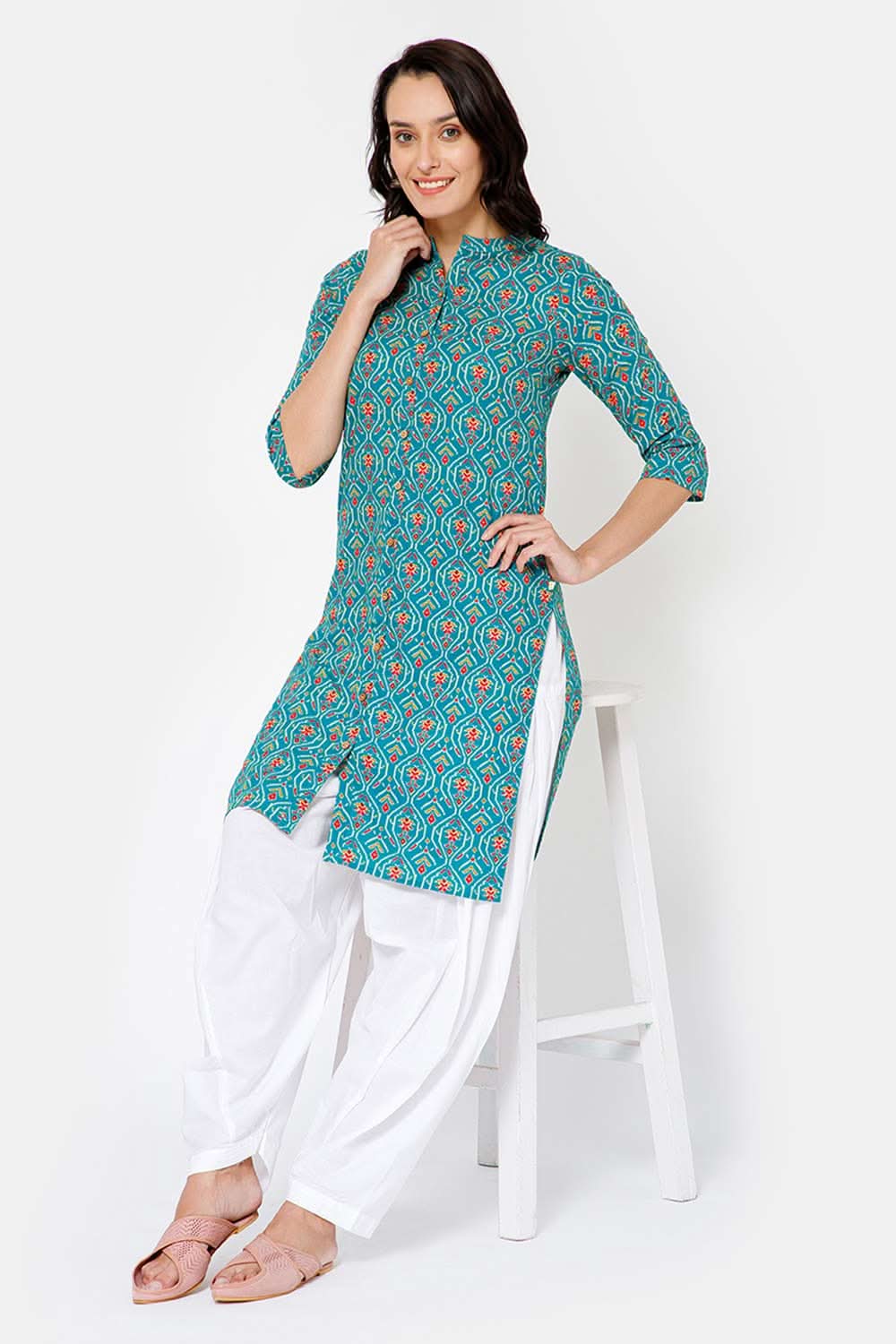 Mythri Women Knee Length Straight Kurtha - Green - KU41