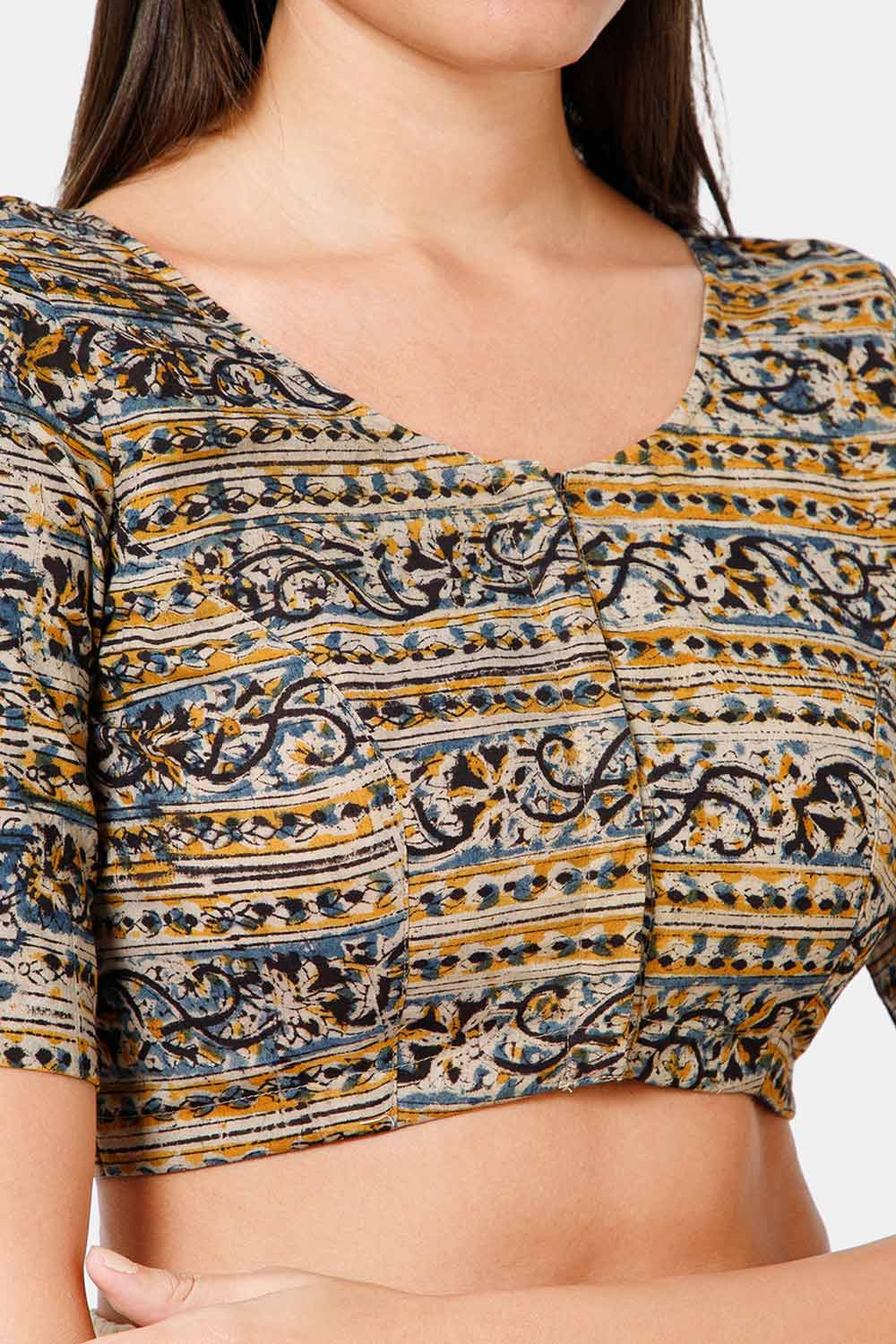 Naidu Hall Women’s Blouse Cotton Kalamkari Padded Front Open U Neck Princess Cut Elbow Sleeve Saree Blouse - Indigo - BU17