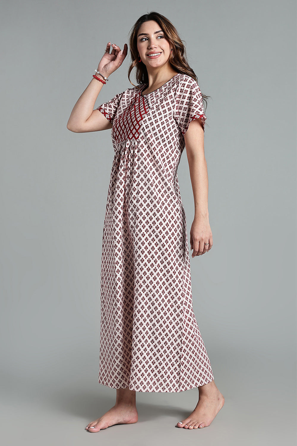 Naidu Hall Women’s Full-Length Cotton Nighty – Scoop Neck with V-Slit, Contrast Patch Yoke & Floral Butta Print
- Off White - NA34