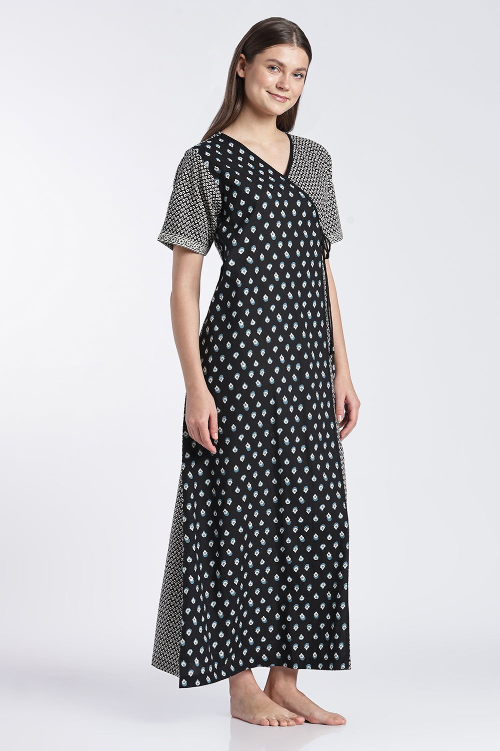 Naidu Hall Women’s Printed Cotton Nighty | V-Neck Night Dress with Contrast Yoke Border | Short Sleeve Daily Wear, Sleepwear & Loungewear
- NB52
