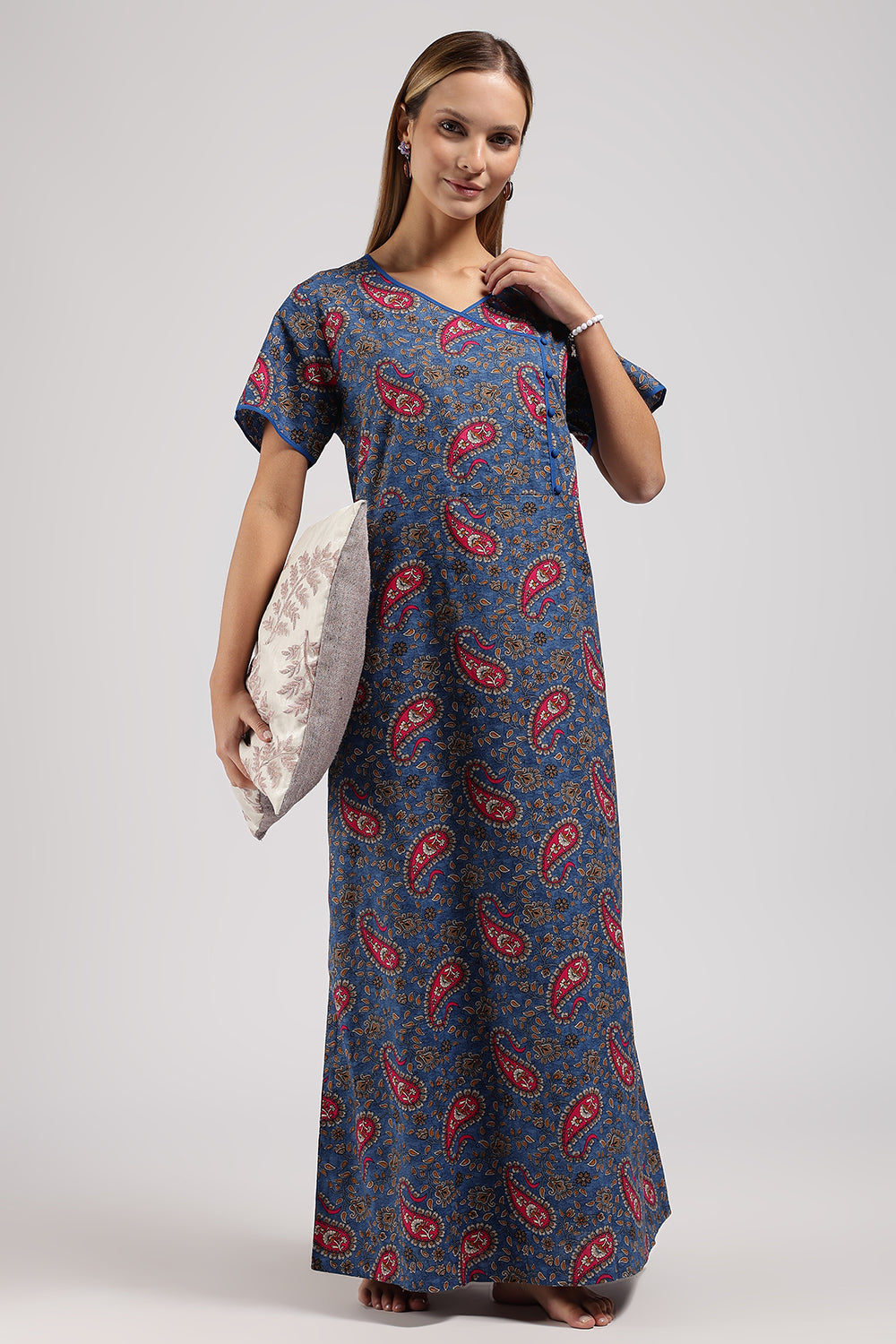 Naidu Hall Printed Cotton Nighty for Women – A-Line Relaxed Fit Sleepwear with V-Neck & Asymmetric Panel | Comfortable Daily Wear Nighty
- N121
