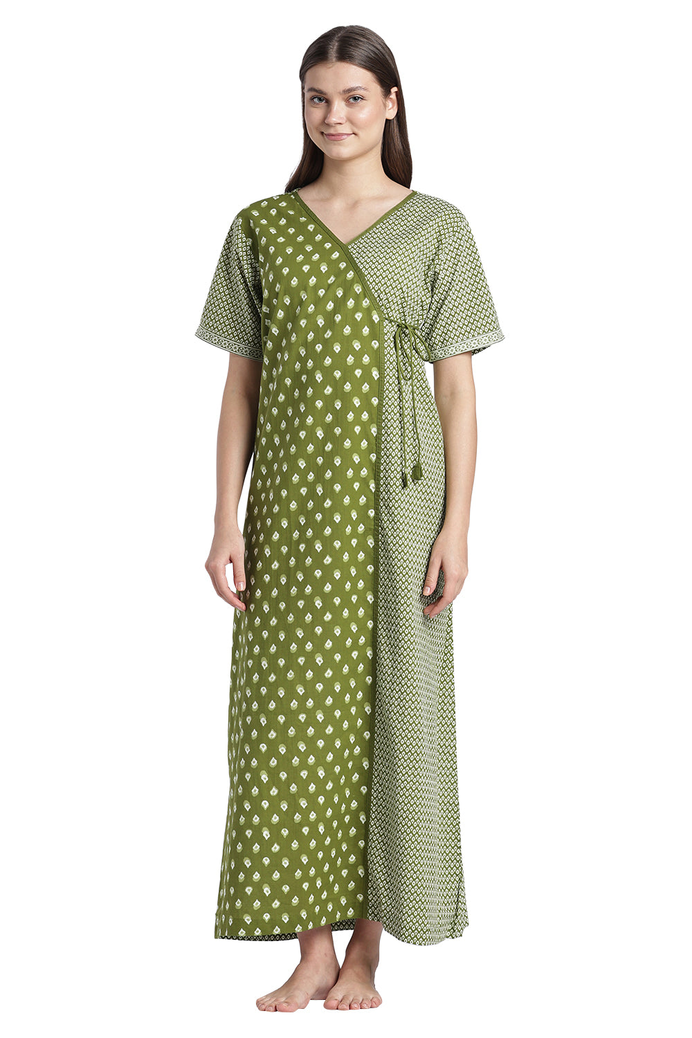 Naidu Hall Women’s Printed Cotton Nighty | V-Neck Night Dress with Contrast Yoke Border | Short Sleeve Daily Wear, Sleepwear & Loungewear
- NB52