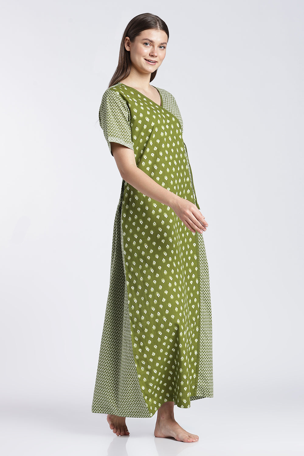 Naidu Hall Women’s Printed Cotton Nighty | V-Neck Night Dress with Contrast Yoke Border | Short Sleeve Daily Wear, Sleepwear & Loungewear
- NB52