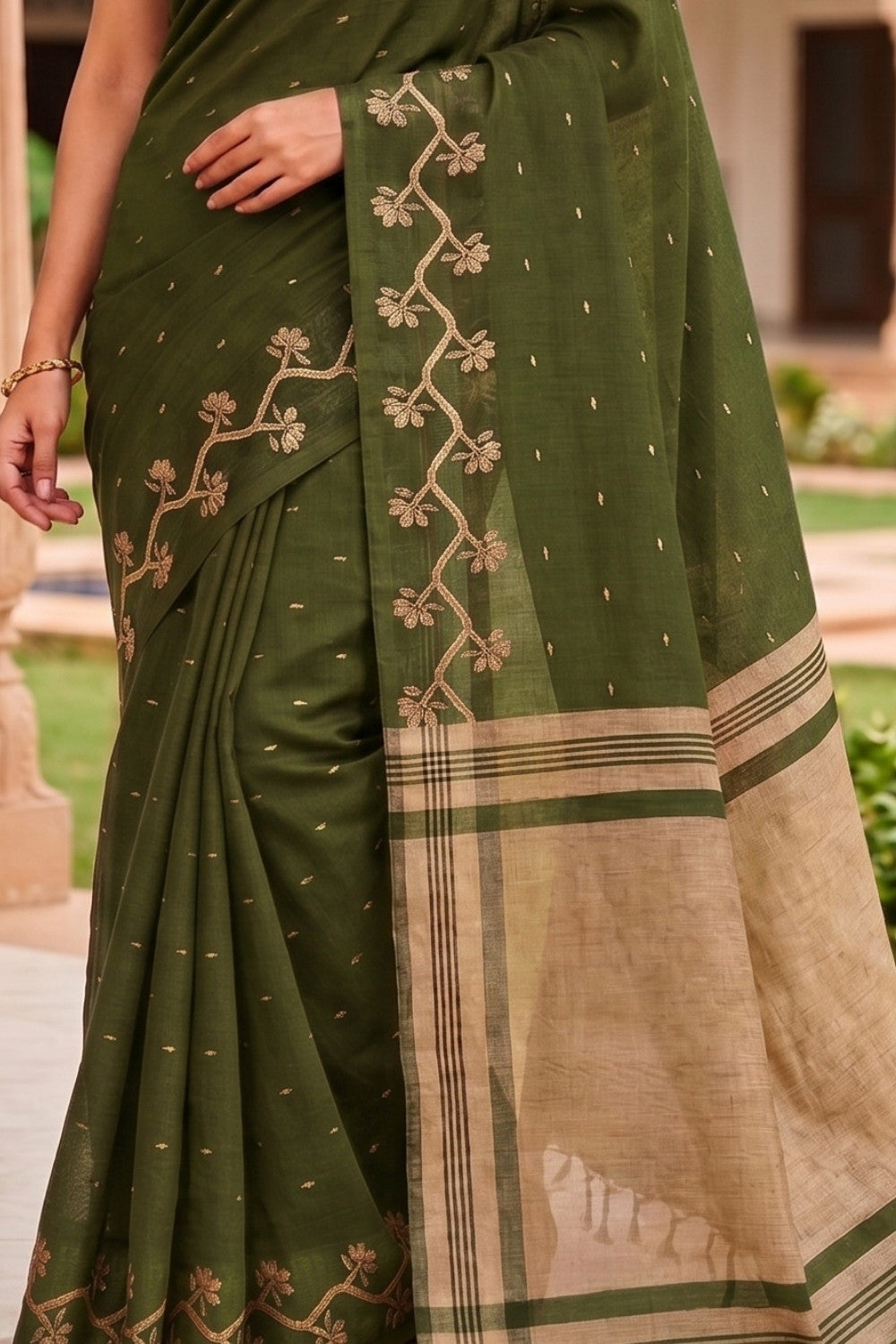 Naidu Hall Women's Green Khadi Cotton Blend Jacquard Saree with Blouse | Lightweight Ethnic Wear Saree - G475