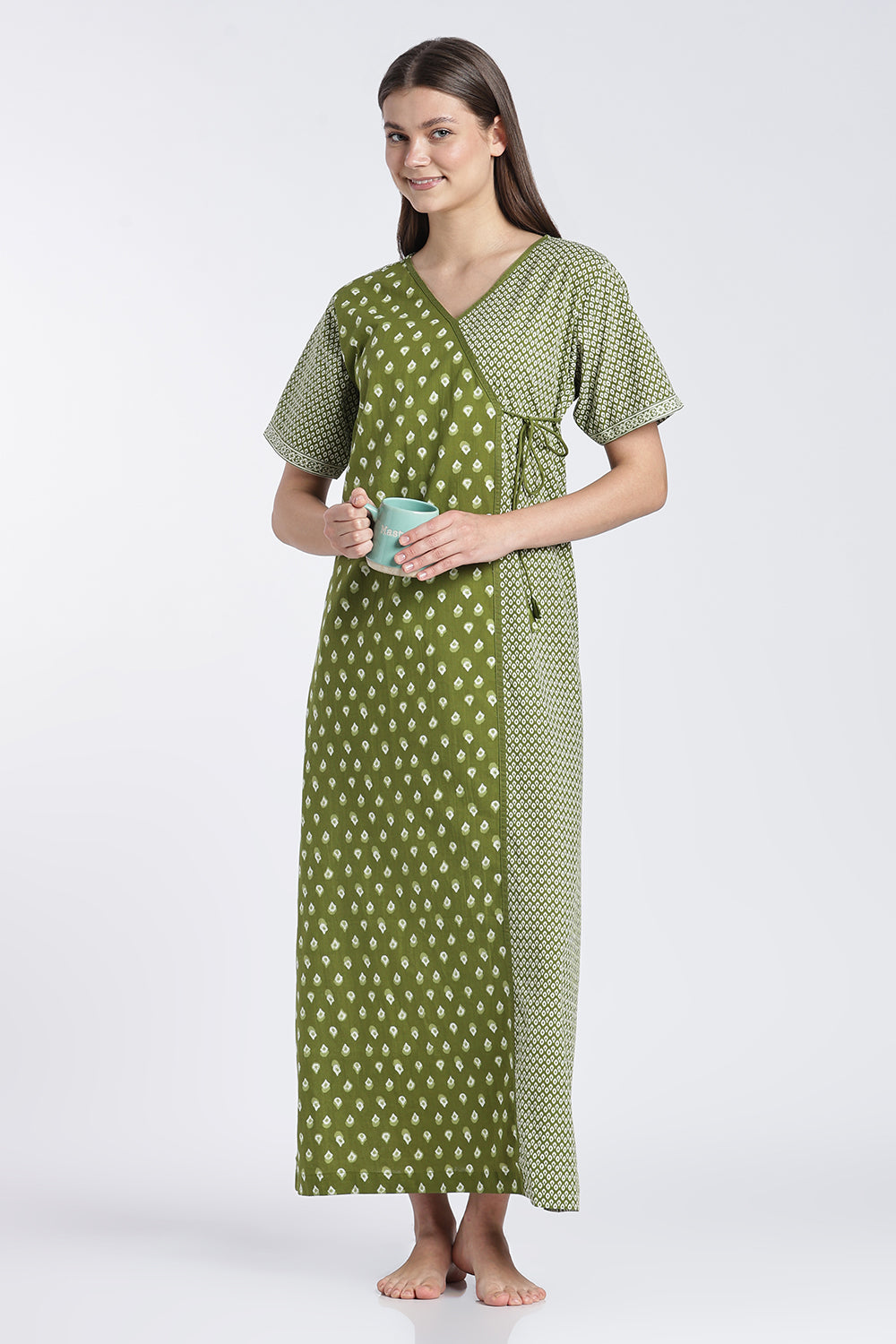 Naidu Hall Women’s Printed Cotton Nighty | V-Neck Night Dress with Contrast Yoke Border | Short Sleeve Daily Wear, Sleepwear & Loungewear
- NB52