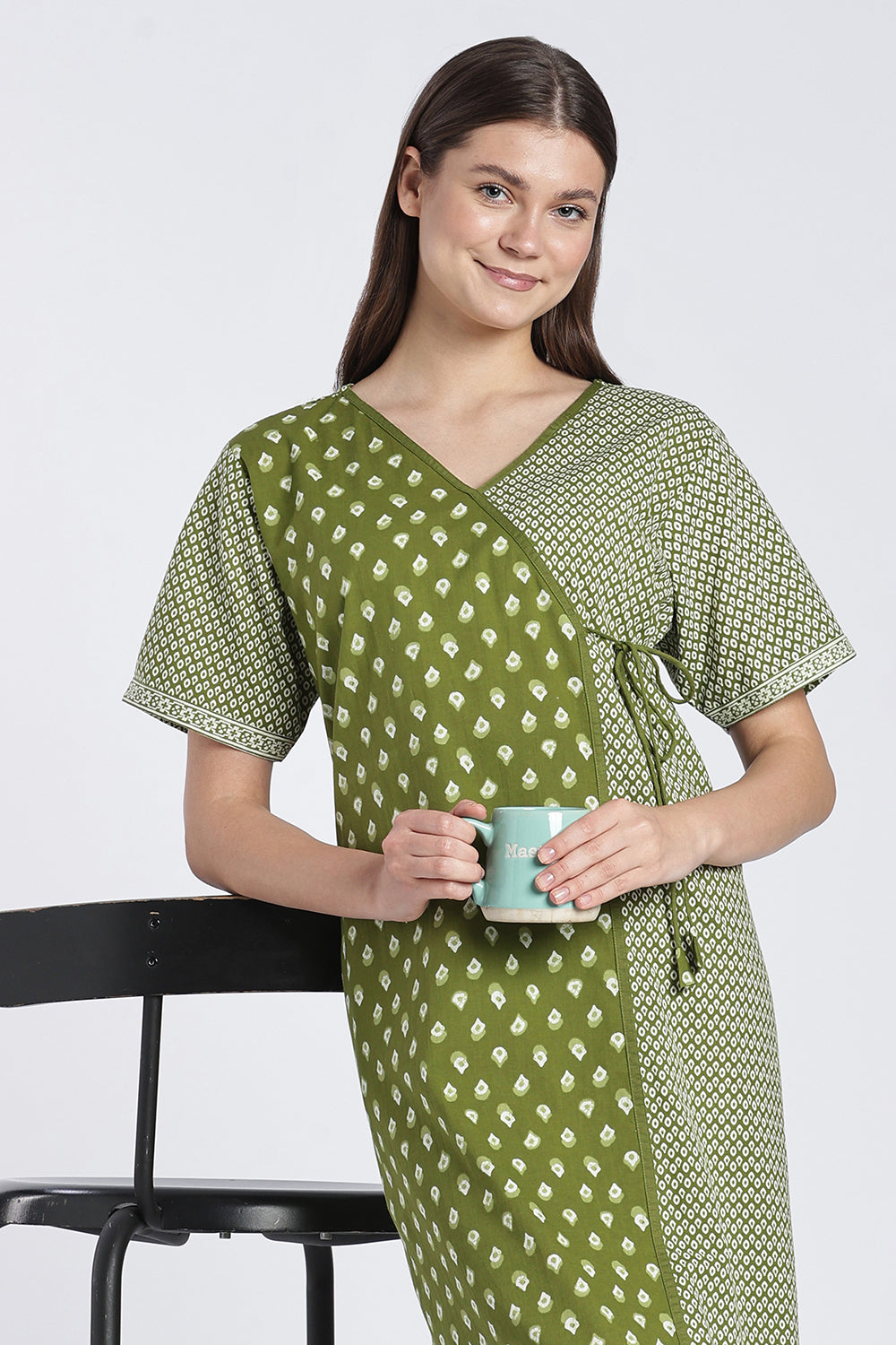 Naidu Hall Women’s Printed Cotton Nighty | V-Neck Night Dress with Contrast Yoke Border | Short Sleeve Daily Wear, Sleepwear & Loungewear
- NB52