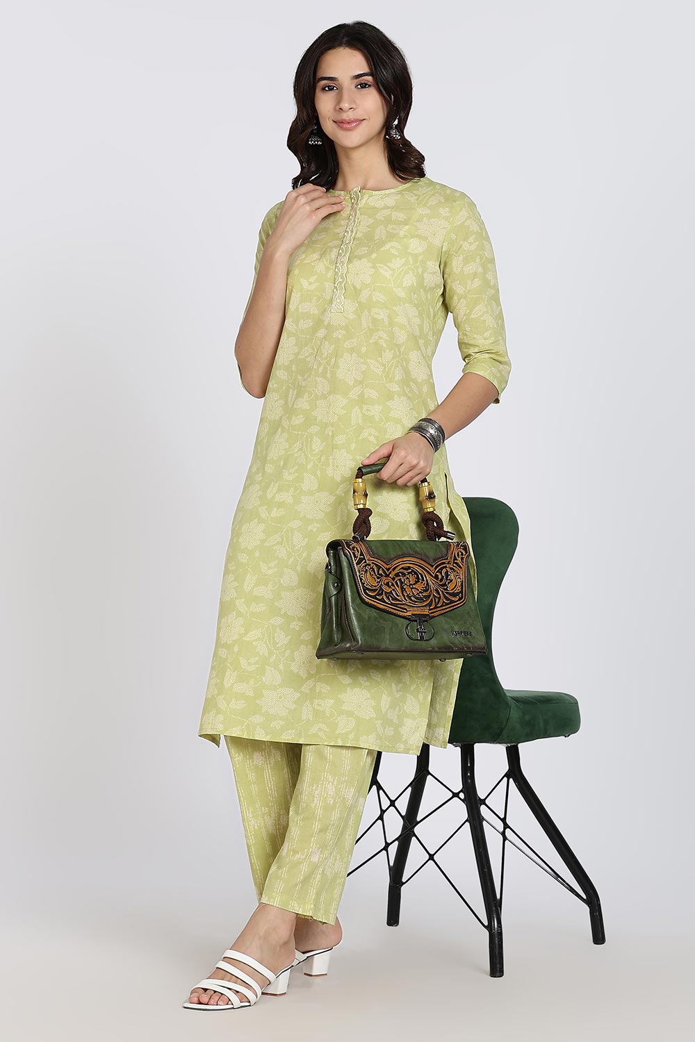 Mythri Elegant Cotton Kurthi Set for Women – Straight Cut Kurta with Embroidery & Pants | Daily Wear Ethnic Kurta Set - Green - K803