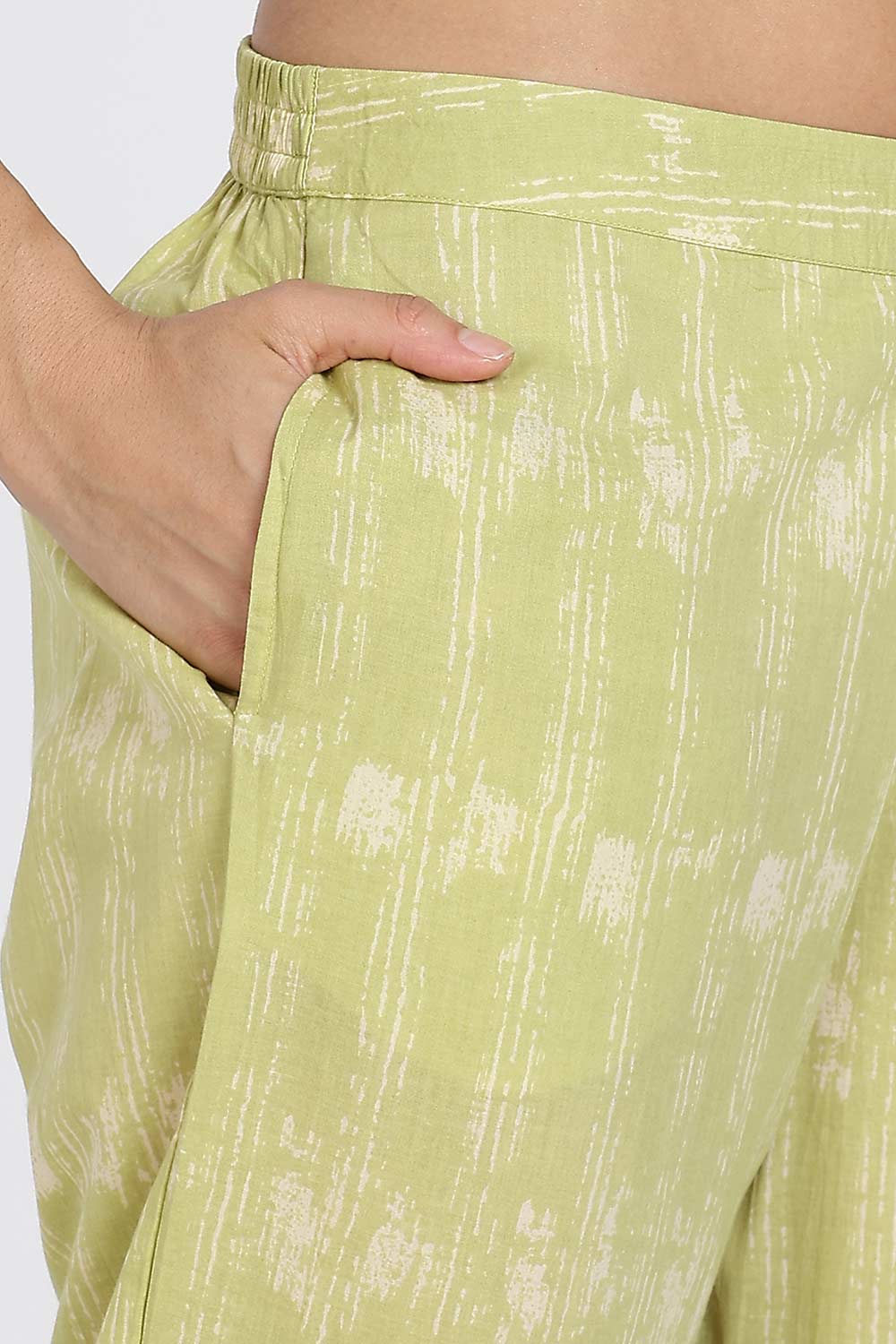 Mythri Elegant Cotton Kurthi Set for Women – Straight Cut Kurta with Embroidery & Pants | Daily Wear Ethnic Kurta Set - Green - K803