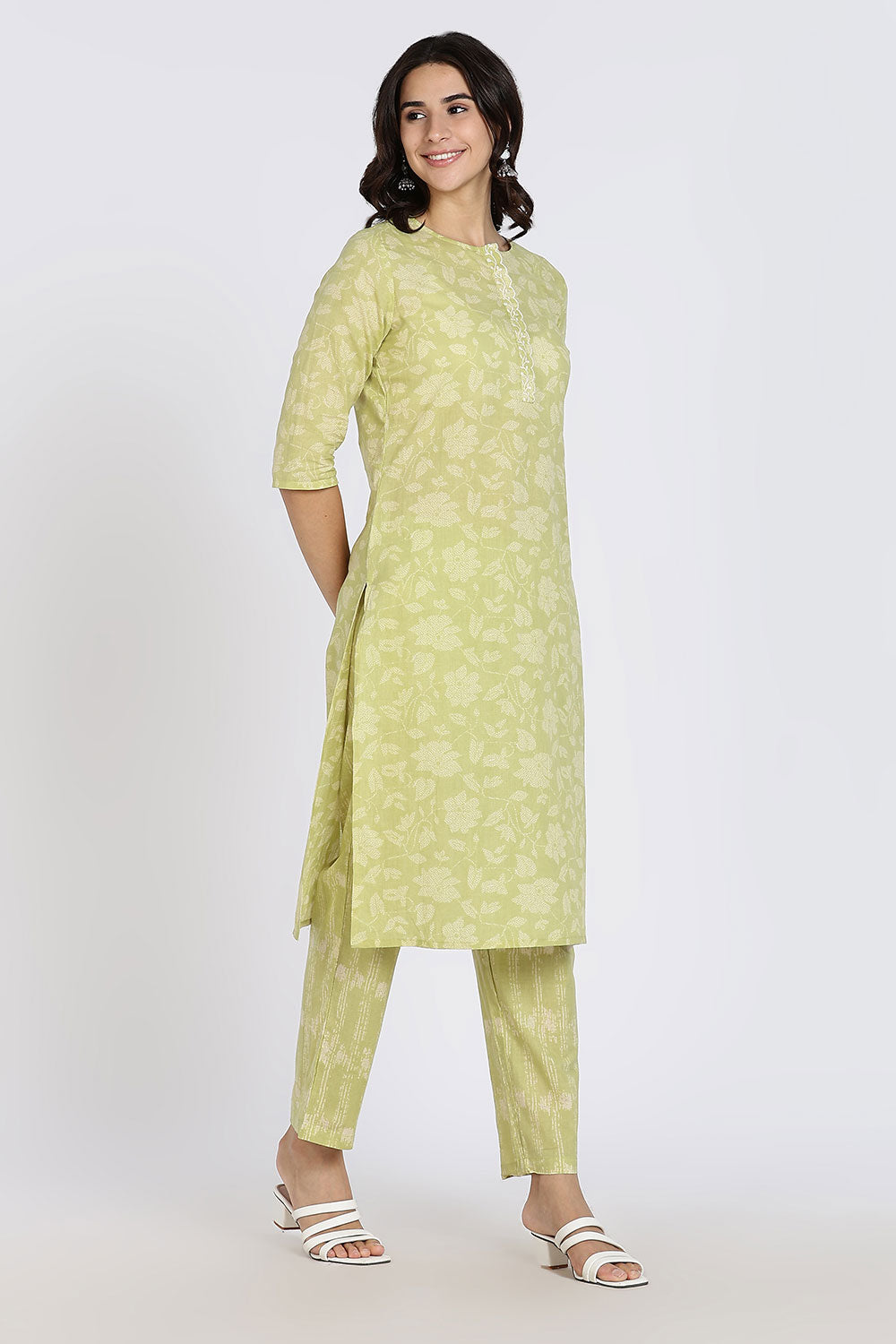 Mythri Elegant Cotton Kurthi Set for Women – Straight Cut Kurta with Embroidery & Pants | Daily Wear Ethnic Kurta Set - Green - K803