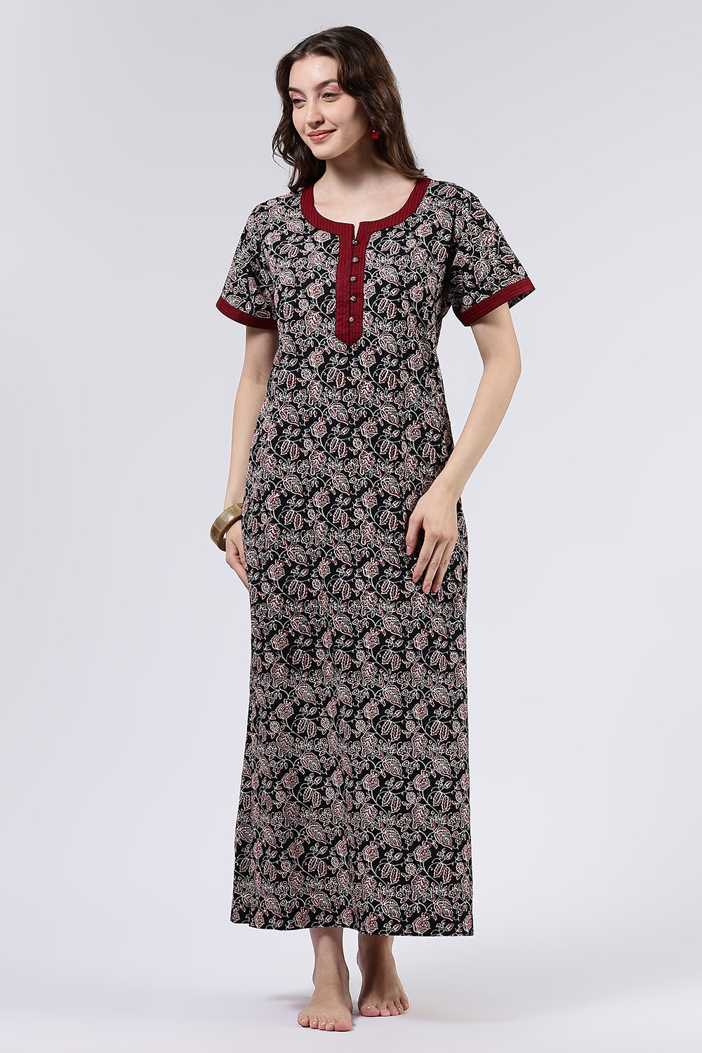 Naidu Hall Women’s Printed Cotton Full Length Nighty with Mandarin Collar and V Neckline
- Black - NA66