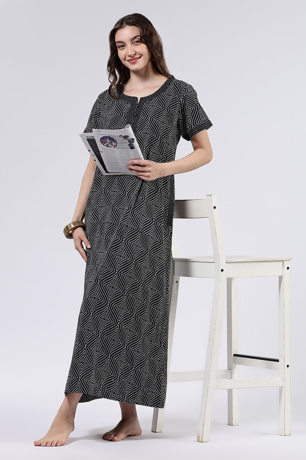 Naidu Hall Women’s Printed Cotton Full Length Nighty with Mandarin Collar and V Neckline
- Black - NA68