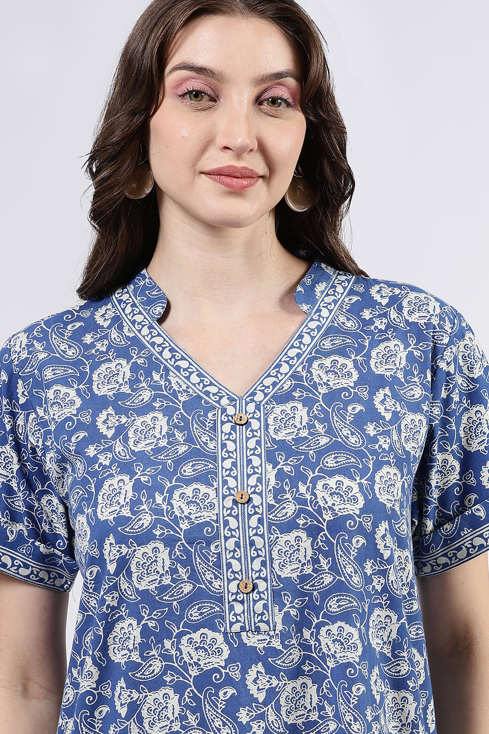 Naidu Hall Women’s Printed Cotton Full Length Nighty with Mandarin Collar and V Slit Neckline
- Blue - NA69