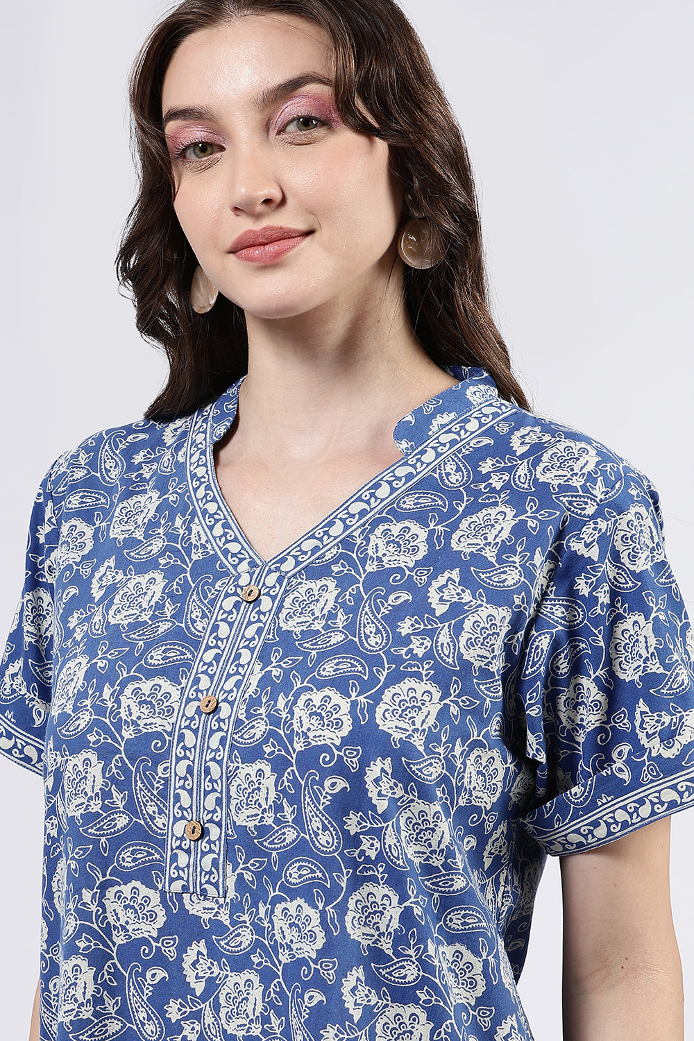 Naidu Hall Women’s Printed Cotton Full Length Nighty with Mandarin Collar and V Slit Neckline
- Blue - NA69