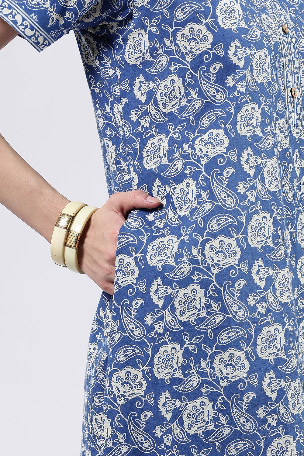 Naidu Hall Women’s Printed Cotton Full Length Nighty with Mandarin Collar and V Slit Neckline
- NA69