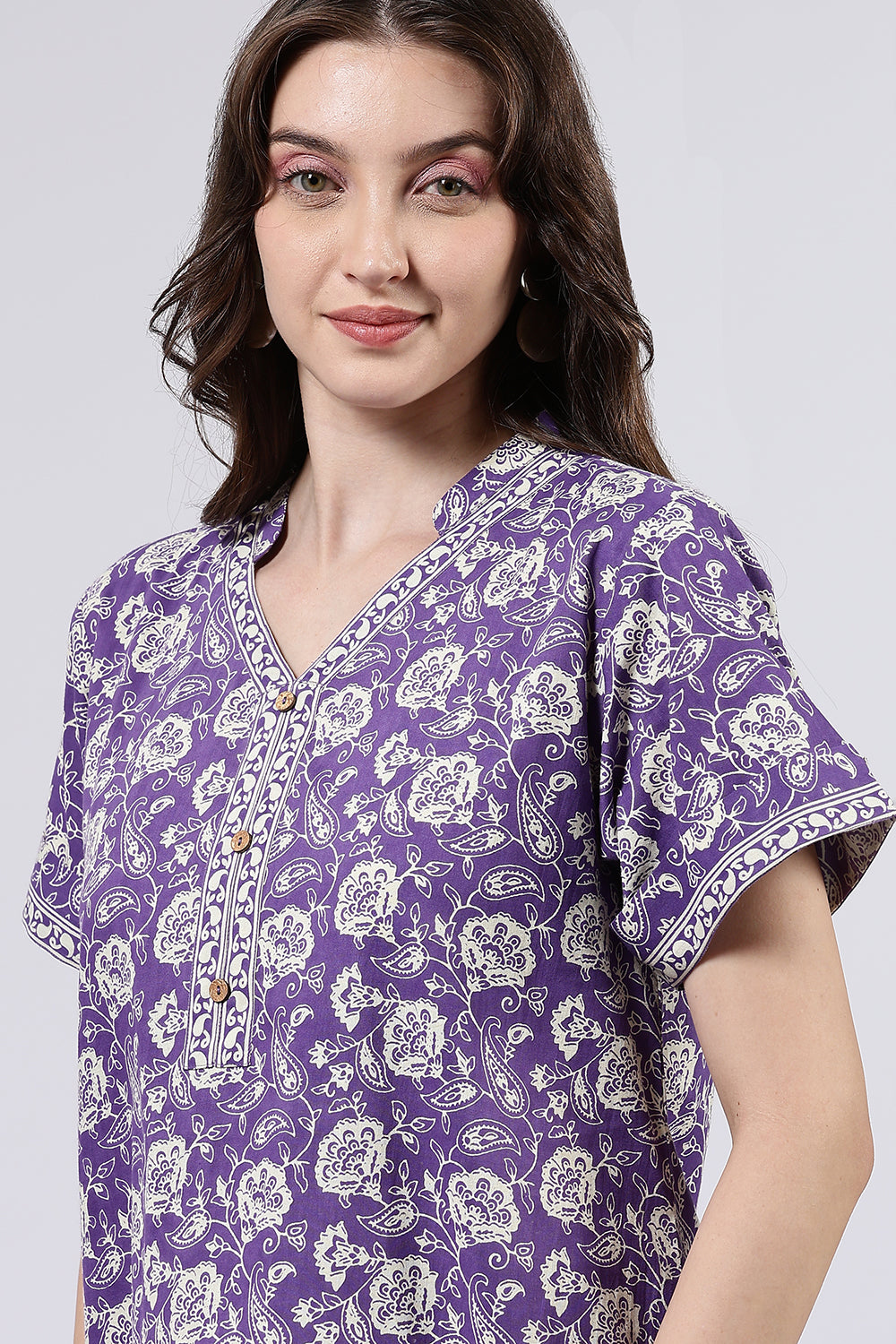 Naidu Hall Women’s Printed Cotton Full Length Nighty with Mandarin Collar and V Slit Neckline
- Violet - NA69