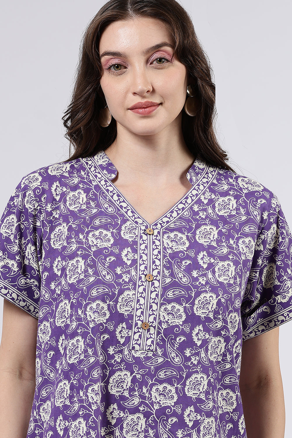 Naidu Hall Women’s Printed Cotton Full Length Nighty with Mandarin Collar and V Slit Neckline
- Violet - NA69