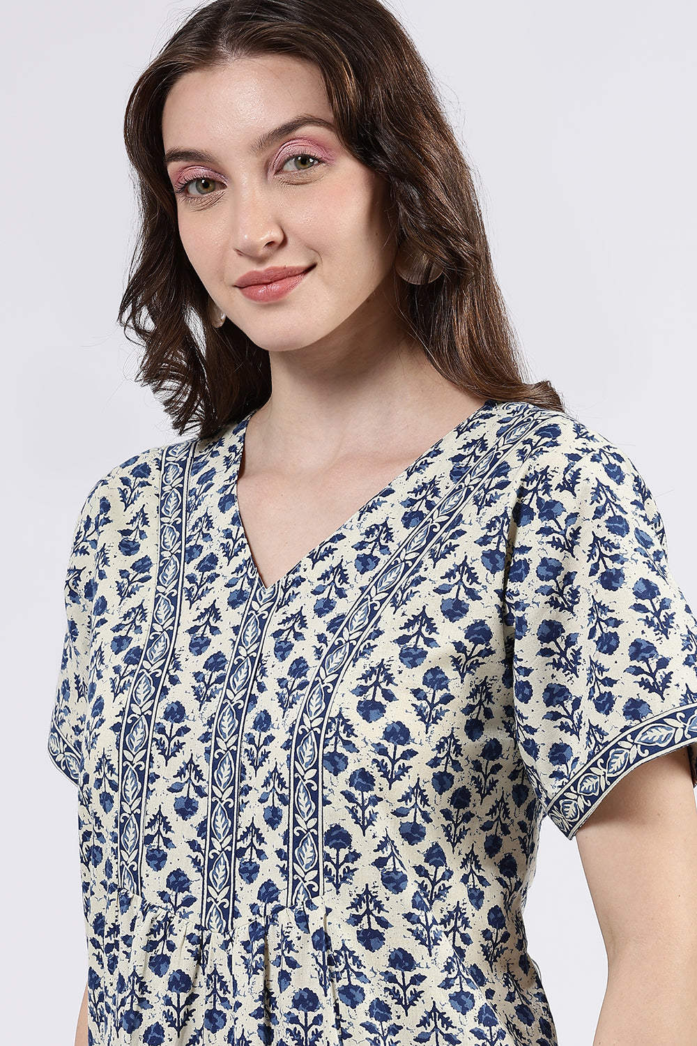 Naidu Hall Women’s Printed Cotton Full Length Nighty with V Neck and Princess Panel Design
- Blue - NA99