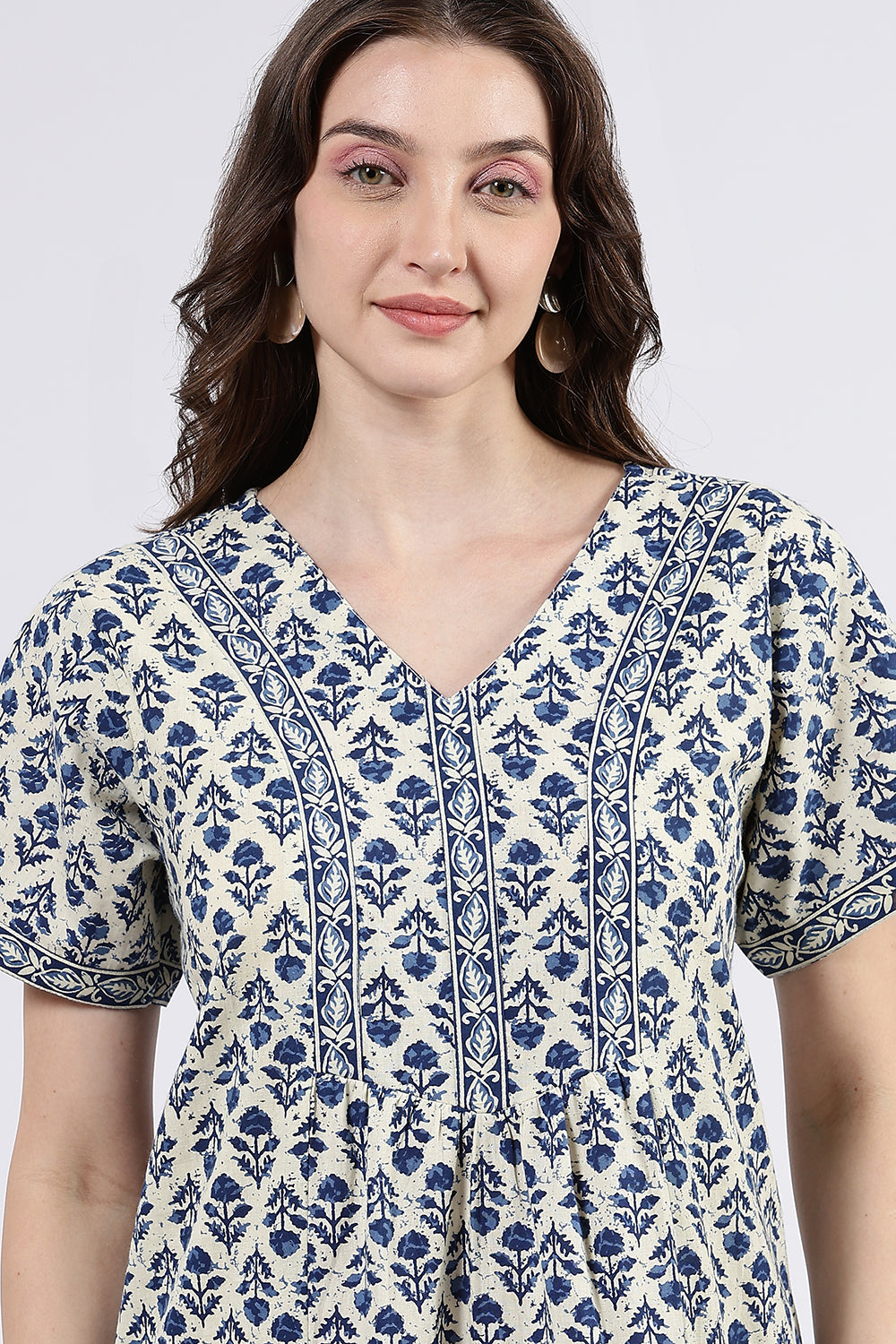 Naidu Hall Women’s Printed Cotton Full Length Nighty with V Neck and Princess Panel Design
- Blue - NA99