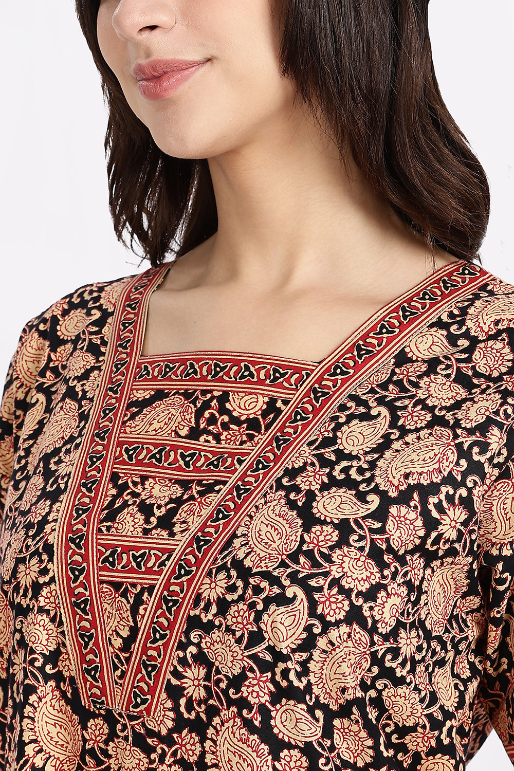 Naidu Hall Women’s Printed Cotton Blend Full Length Nighty with V Patch Neckline and Border Detailing
- NB05