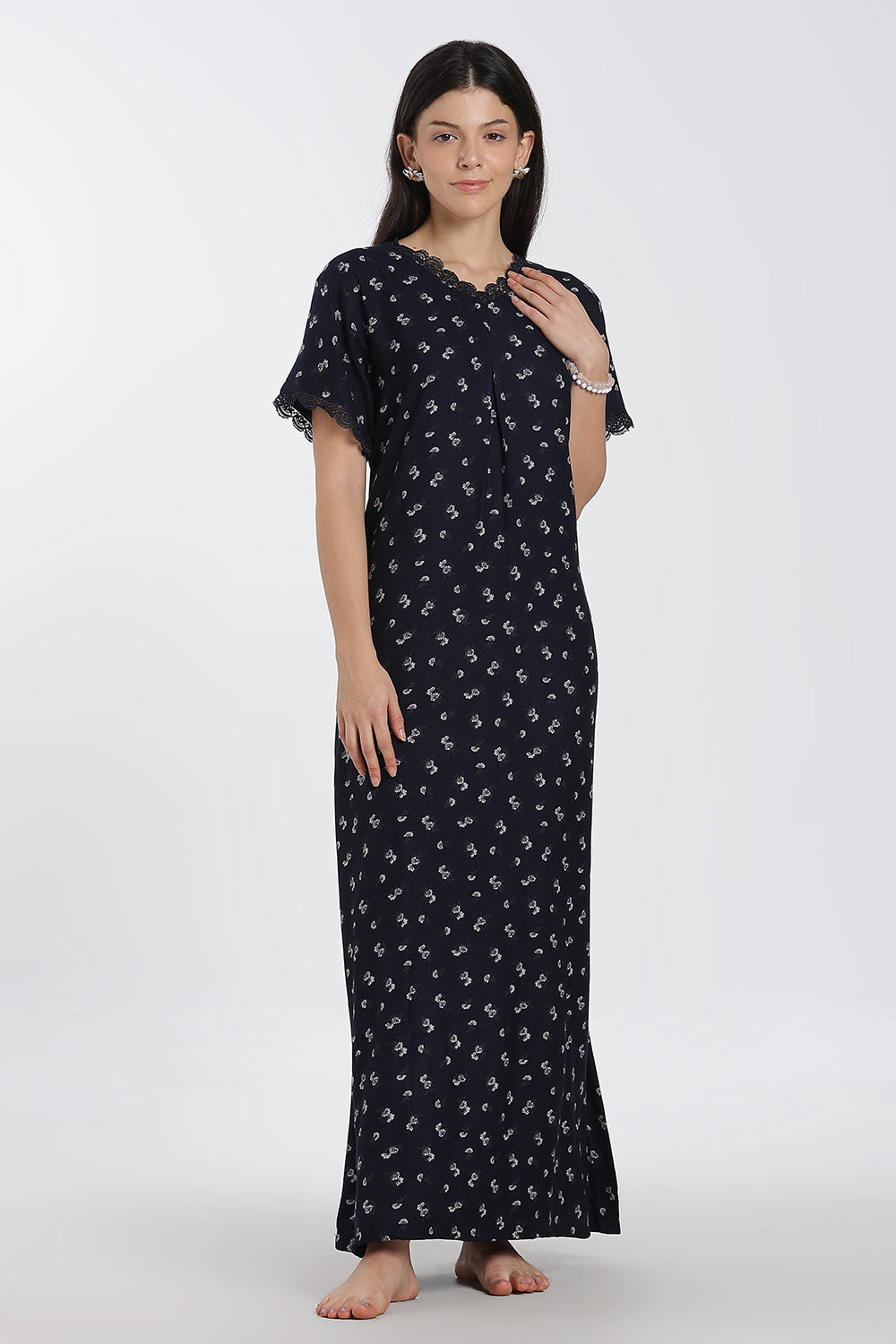 Naidu Hall Printed Alpine Cotton Nighty for Women – Full Length A-Line Sleepwear with Lace Detail & V-Neck | Comfortable Daily Wear Nighty
- NB39