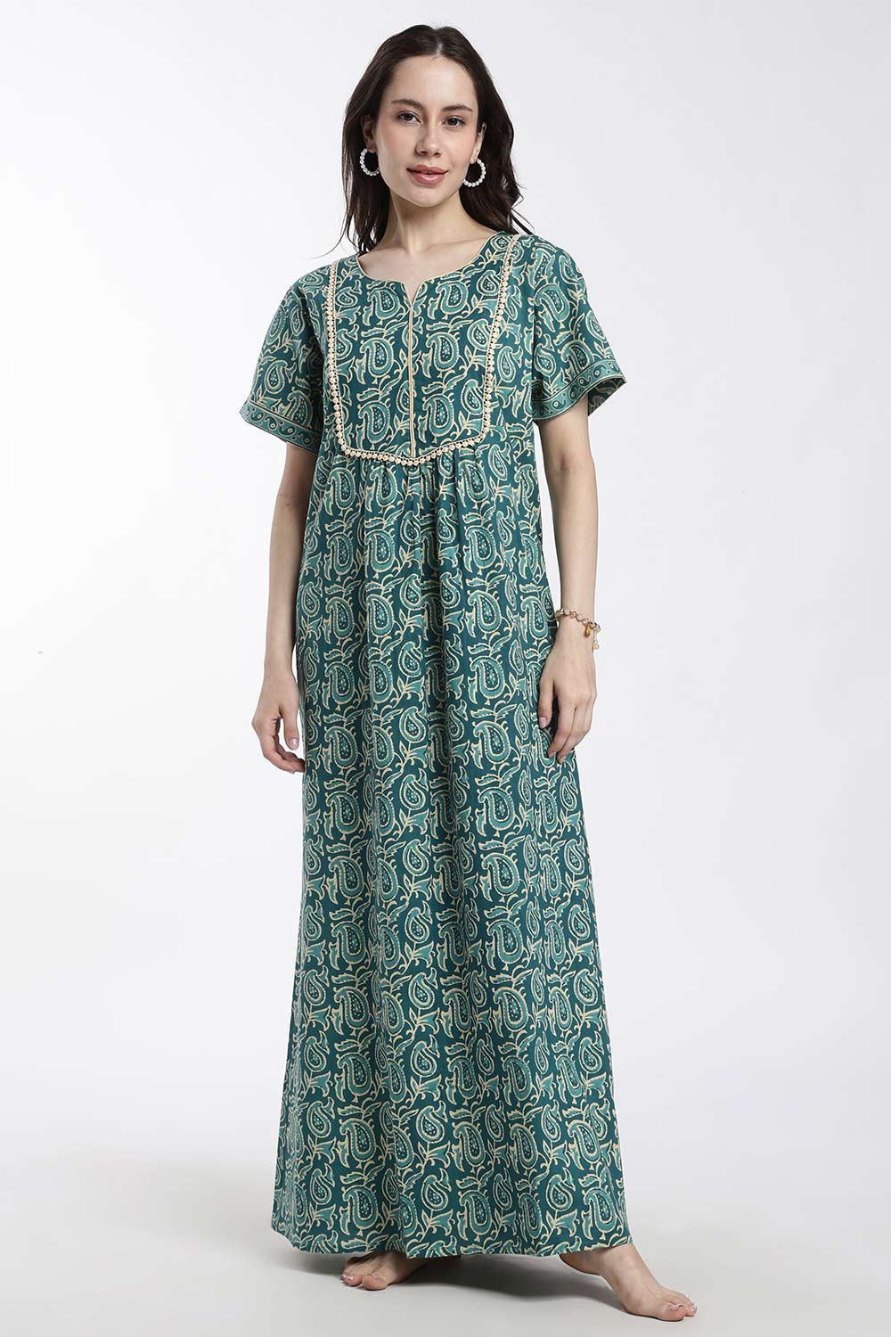 Naidu Hall Women’s Printed Cotton Nighty – Full Length Nighty with V-Slit Round Neck, Lace Yoke & Side Pocket | Comfortable Daily Wear & Sleepwear for Women
- NB46