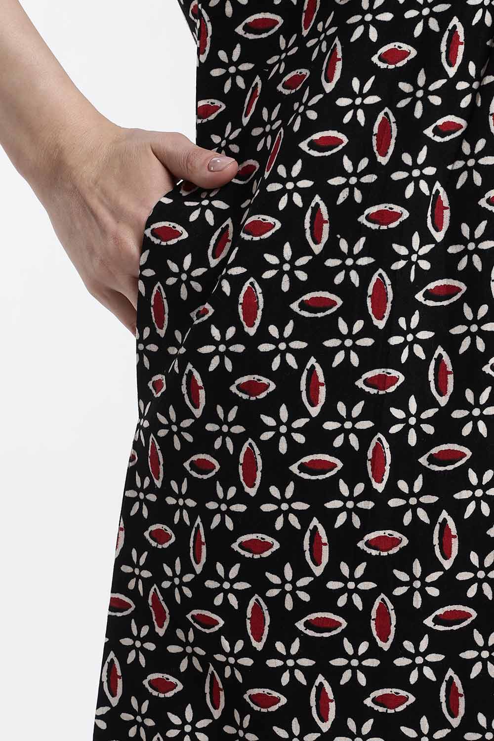 Naidu Hall Women’s Printed Cotton Nighty – Full Length Box Neck Nightdress with Patchwork Detail | Comfortable Women’s Sleepwear
- NB48