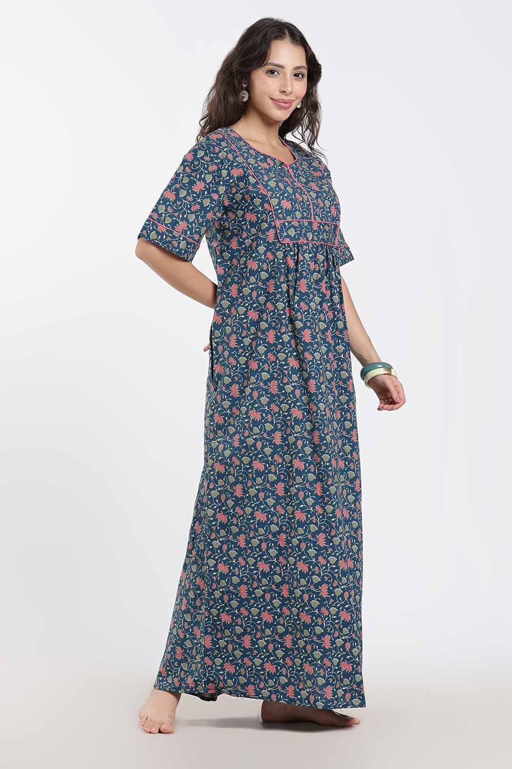 Naidu Hall Printed Cotton Nighty for Women – Full Length Relaxed Fit Sleepwear with V-Slit Neck & Panel Design | Comfortable Daily Wear Nighty
- NF40
