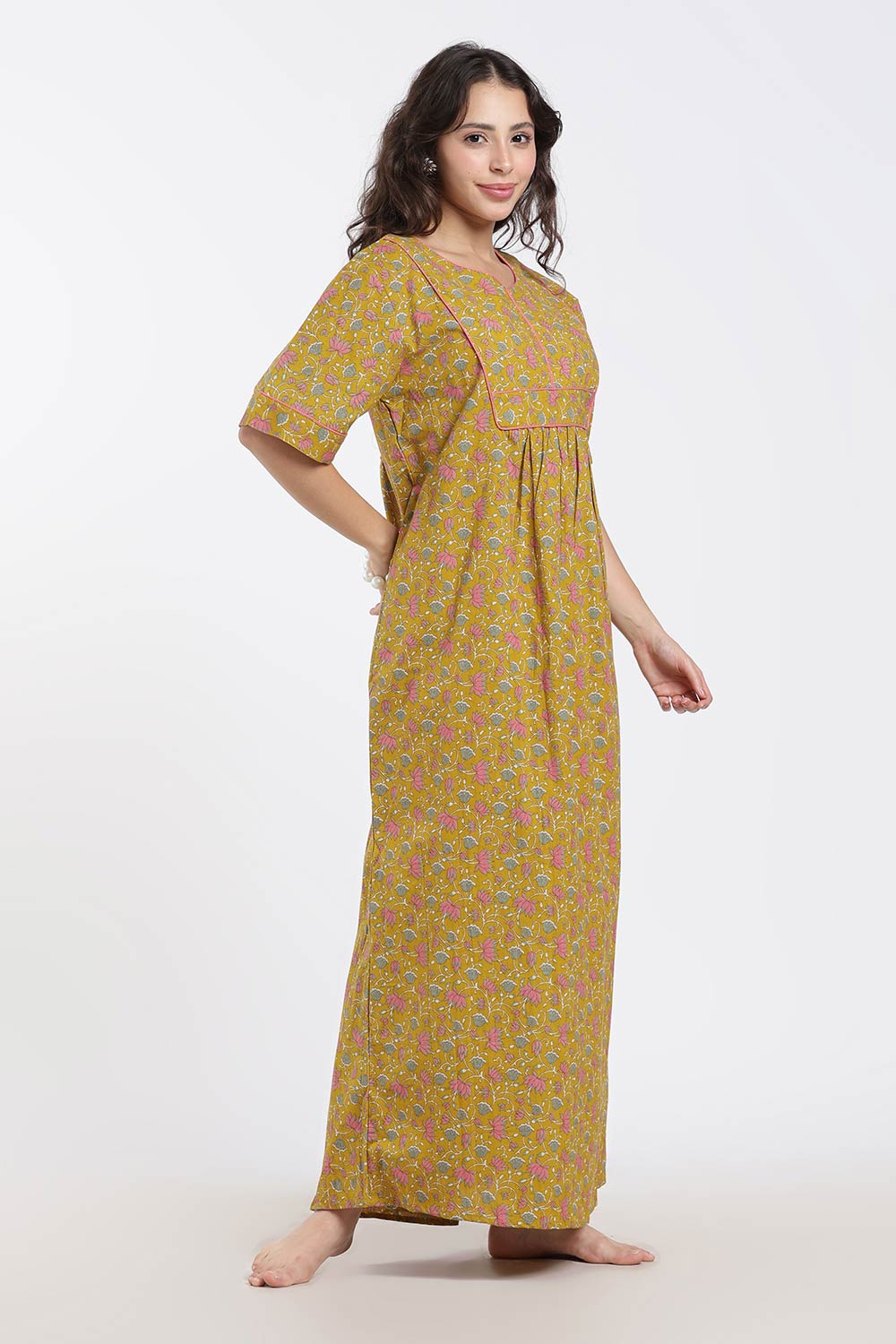 Naidu Hall Printed Cotton Nighty for Women – Full Length Relaxed Fit Sleepwear with V-Slit Neck & Panel Design | Comfortable Daily Wear Nighty
- NF40