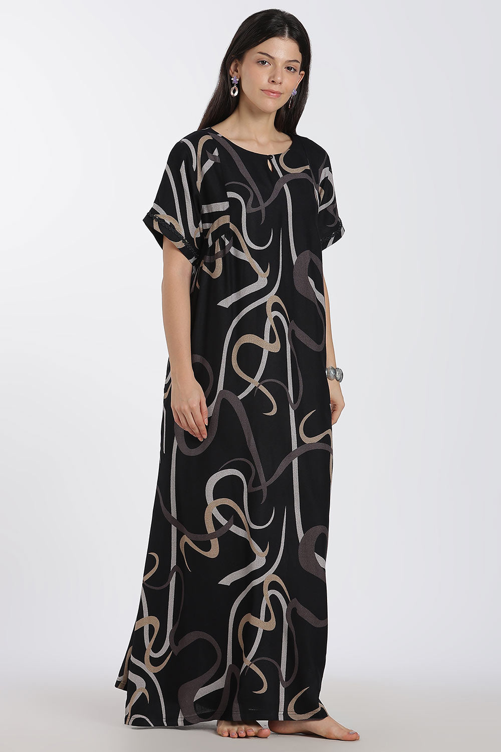 Naidu Hall Printed Cotton Nighty for Women – Full Length Relaxed Fit Sleepwear with Keyhole Neck & Panel Design | Comfortable Daily Wear Nighty
- NF41