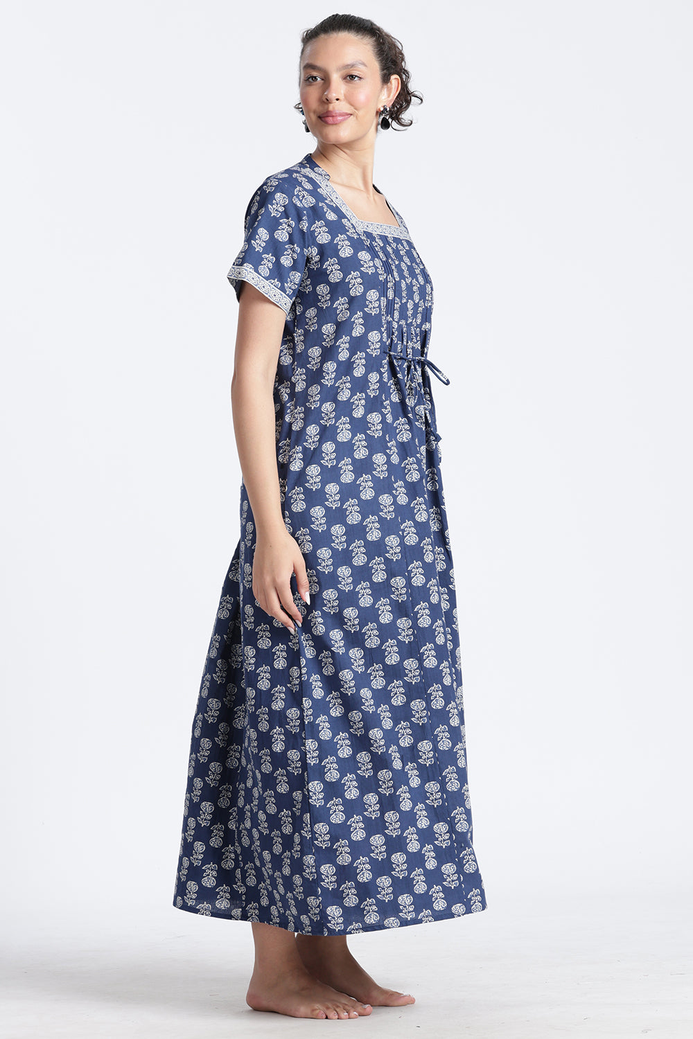 Naidu Hall Women’s Printed Cotton Nighty | Full-Length Daily Wear & Sleepwear Nightdress with Square Neck & Mandarin Collar
- NB23
