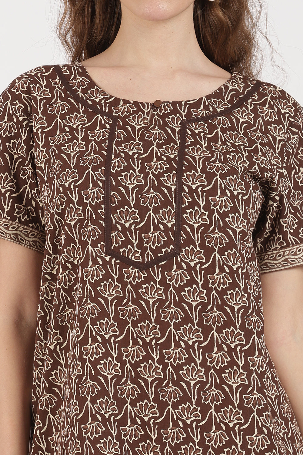 Naidu Hall Women’s Full-Length A-Line Floral Print Cotton Nighty – Round Neck, Keyhole with Button, Contrast Piping & Side Pocket
- NB07