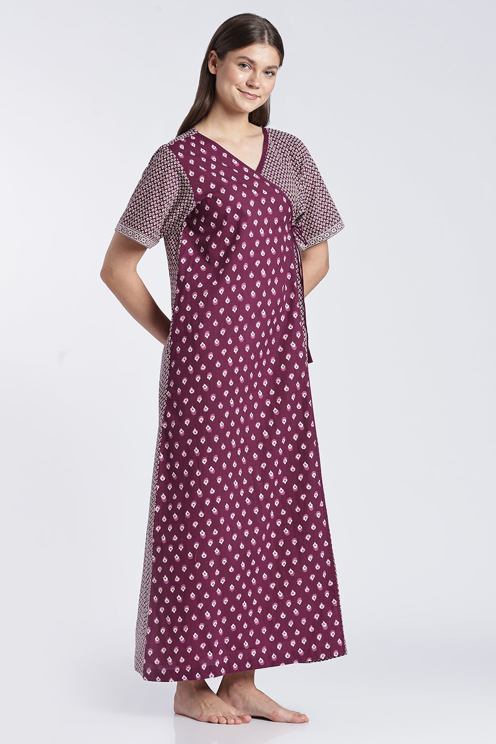 Naidu Hall Women’s Printed Cotton Nighty | V-Neck Night Dress with Contrast Yoke Border | Short Sleeve Daily Wear, Sleepwear & Loungewear
- NB52