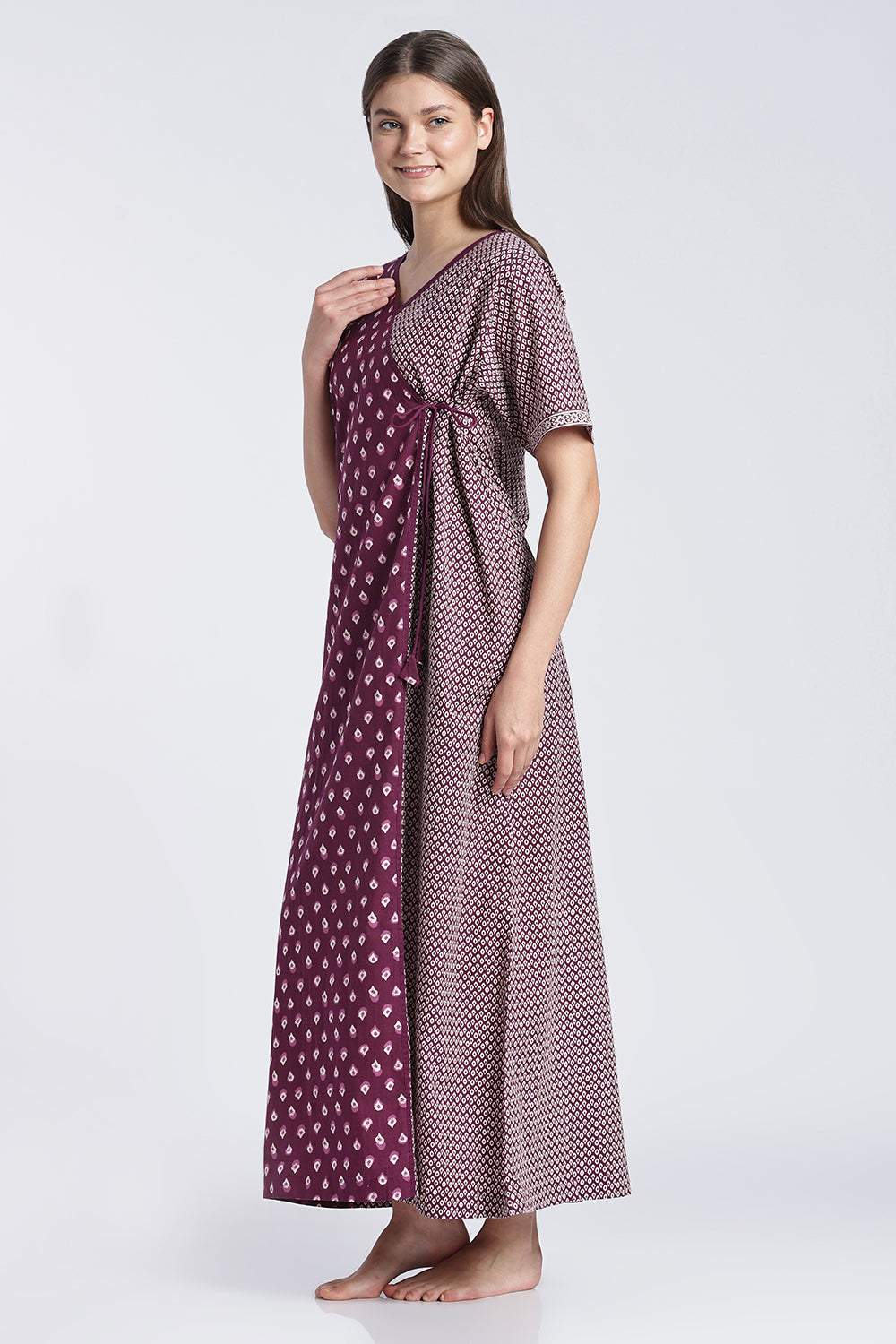 Naidu Hall Women’s Printed Cotton Nighty | V-Neck Night Dress with Contrast Yoke Border | Short Sleeve Daily Wear, Sleepwear & Loungewear
- NB52