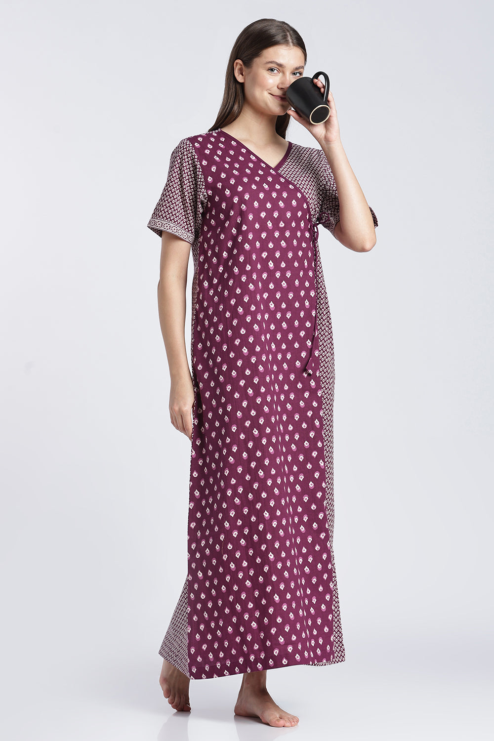 Naidu Hall Women’s Printed Cotton Nighty | V-Neck Night Dress with Contrast Yoke Border | Short Sleeve Daily Wear, Sleepwear & Loungewear
- NB52