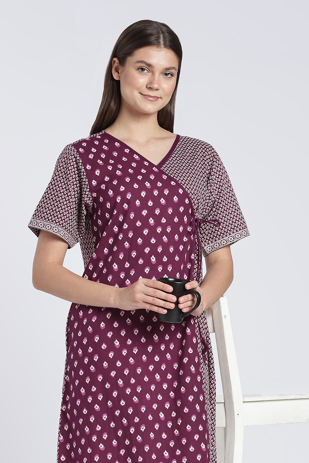 Naidu Hall Women’s Printed Cotton Nighty | V-Neck Night Dress with Contrast Yoke Border | Short Sleeve Daily Wear, Sleepwear & Loungewear
- NB52