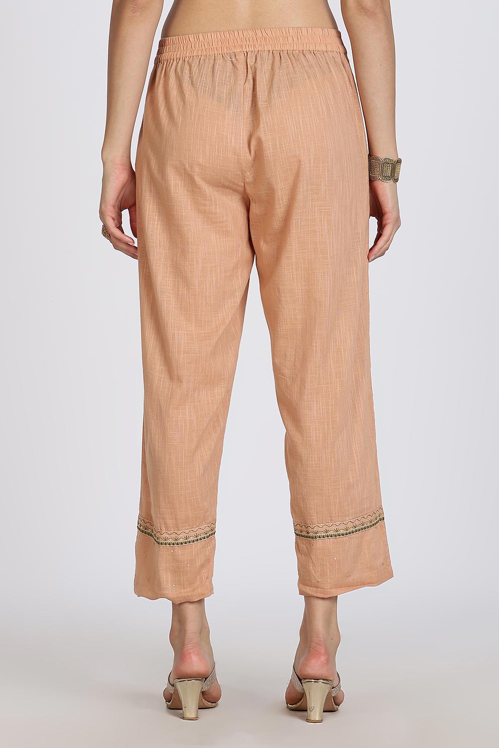 Mythri Women’s Cotton Cambric Kurthi Set 3 Piece Straight Cut Kurthi with Pants and Kota Cotton Shawl - Peach - R502