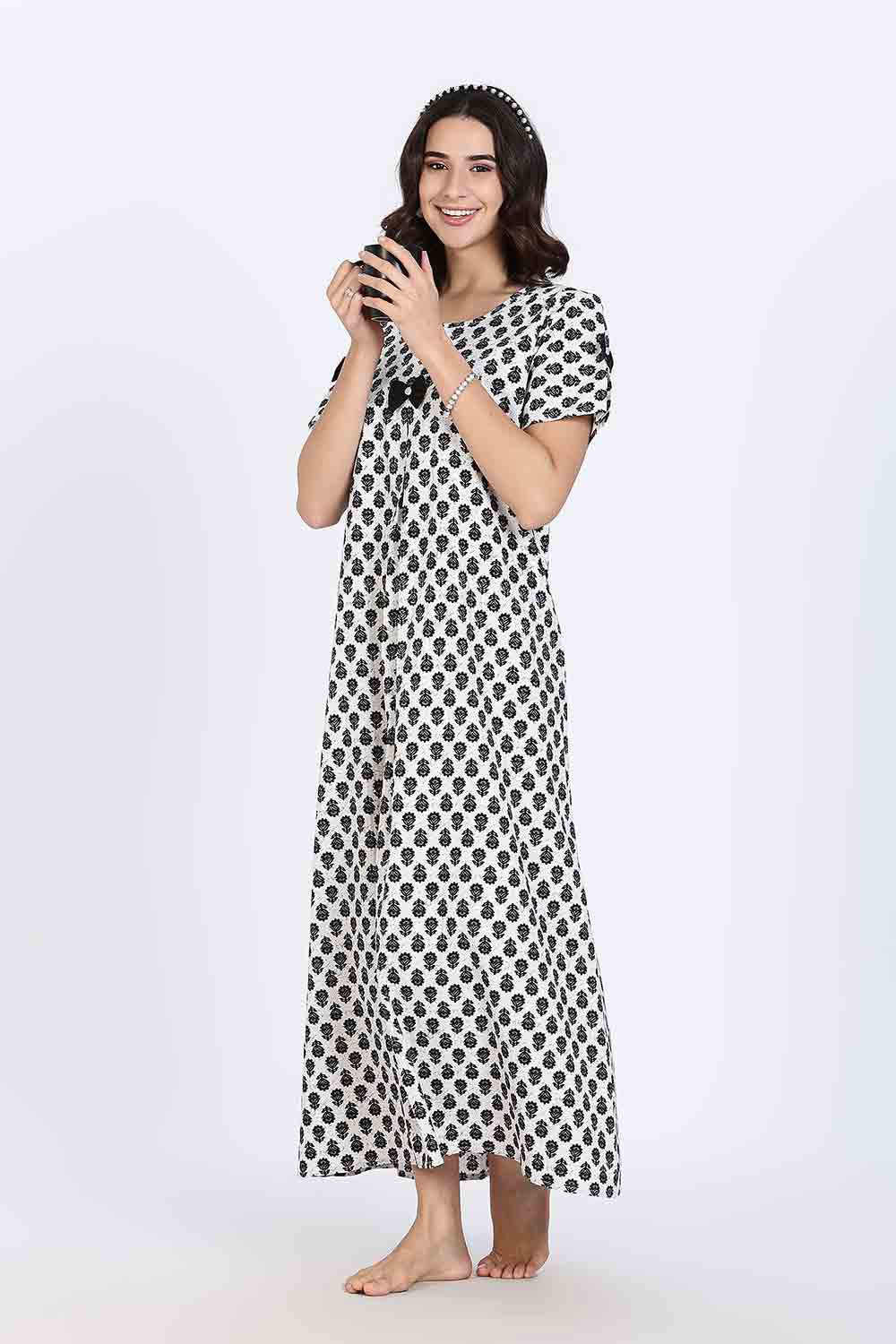 Naidu Hall Women’s Cotton Full-Length Nighty with Bow Tie & Pearl Button – Printed Design
- Black - NA62