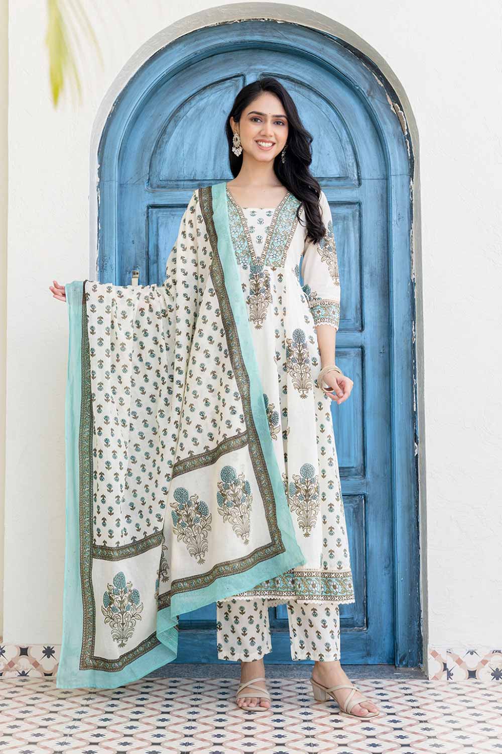 Women's Cotton Blend Printed Chudidar Set | Square Neck Ethnic Kurta Set with Bottom | 3/4 Sleeve Regular Fit Everyday Wear - SS05