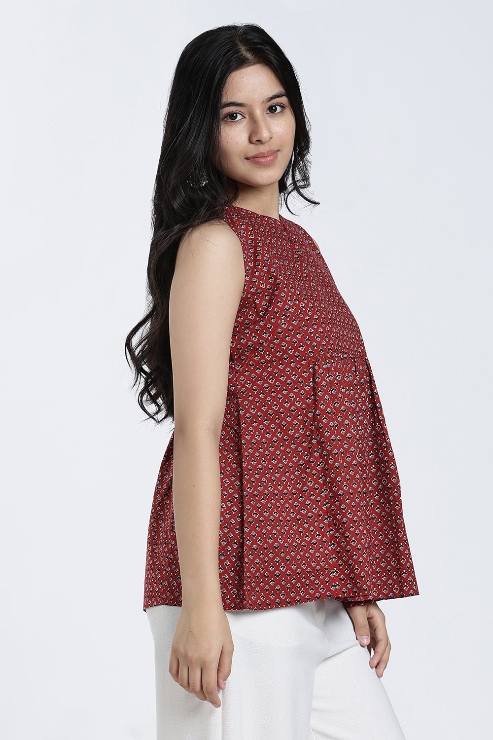 Mythri Women’s Cotton Gathered Short Top – Sleeveless Floral Butta Top with Potli Button Detail | Casual Ethnic Wear - TO37