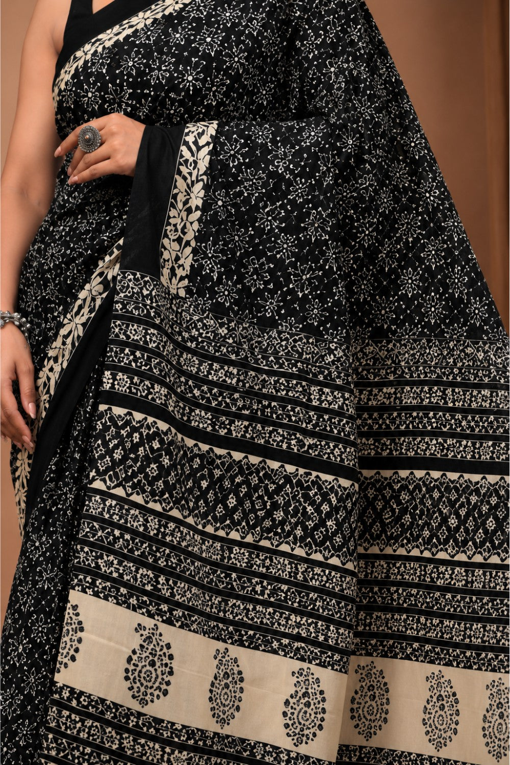 Women’s Black Pure Cotton Jaipur Print Saree with Blouse – Printed Cotton Traditional Saree for Women | Festive & Office Wear Saree - WS05