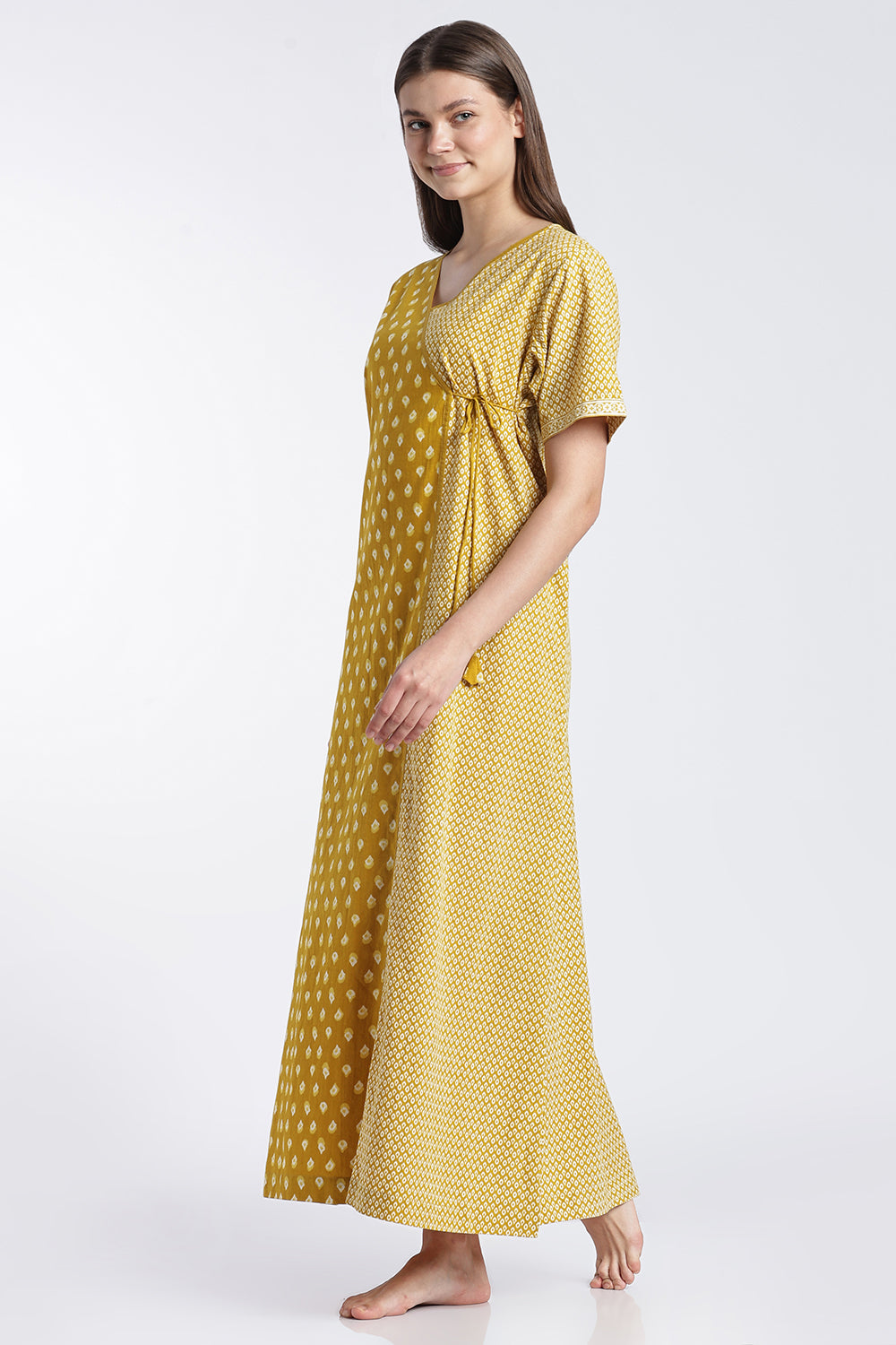 Naidu Hall Women’s Printed Cotton Nighty | V-Neck Night Dress with Contrast Yoke Border | Short Sleeve Daily Wear, Sleepwear & Loungewear
- NB52