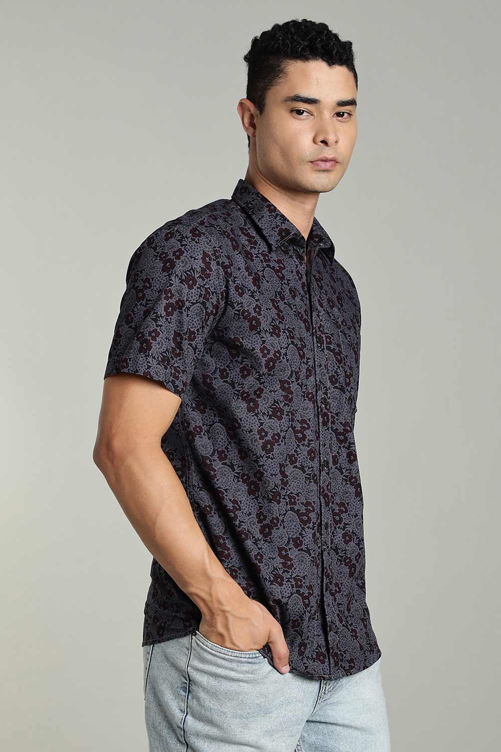 Enhance Mens Printed Casual Shirt Standard Collar Half Sleeve V Pocket - Black - SA18