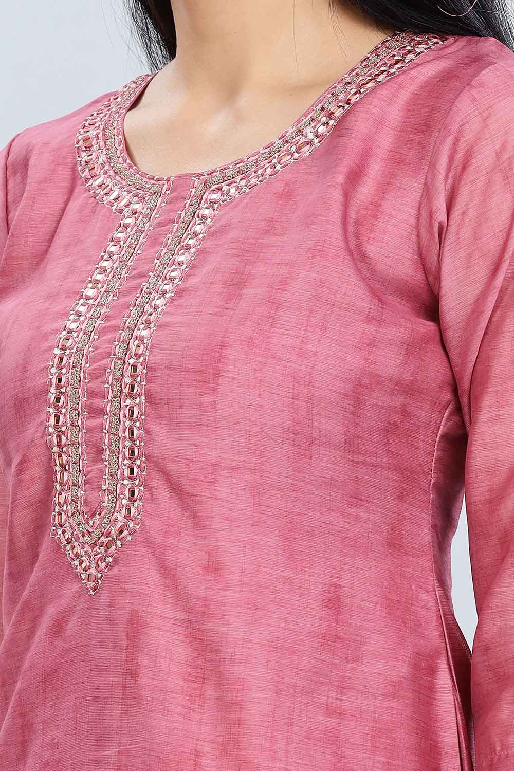 Mythri Trendy V Neck Printed Chanderi Kurta for Women with 3/4th Sleeves - Light Pink - KU63